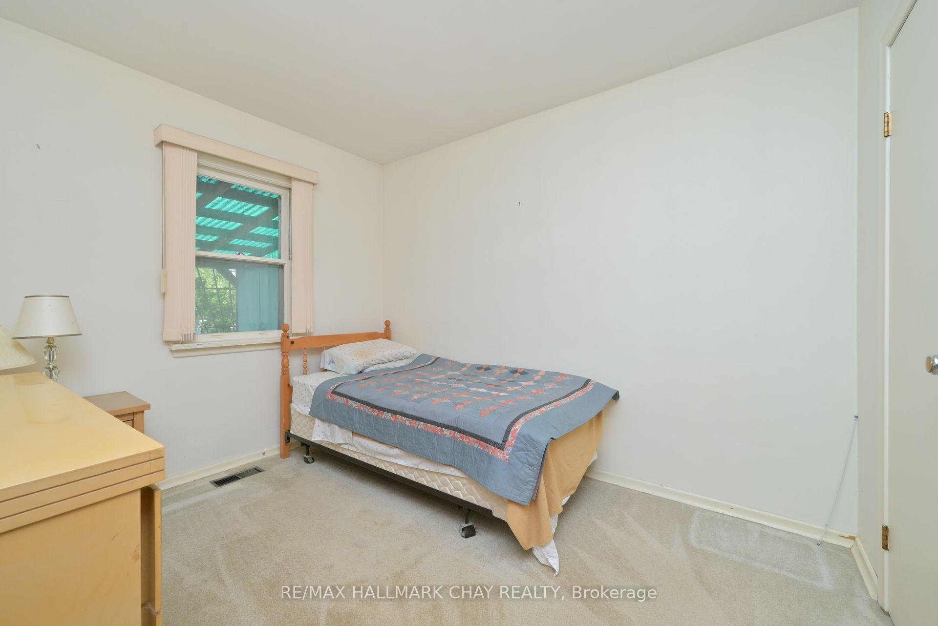 Photo 16 of 20 Leach Street, Orillia — HOMEH