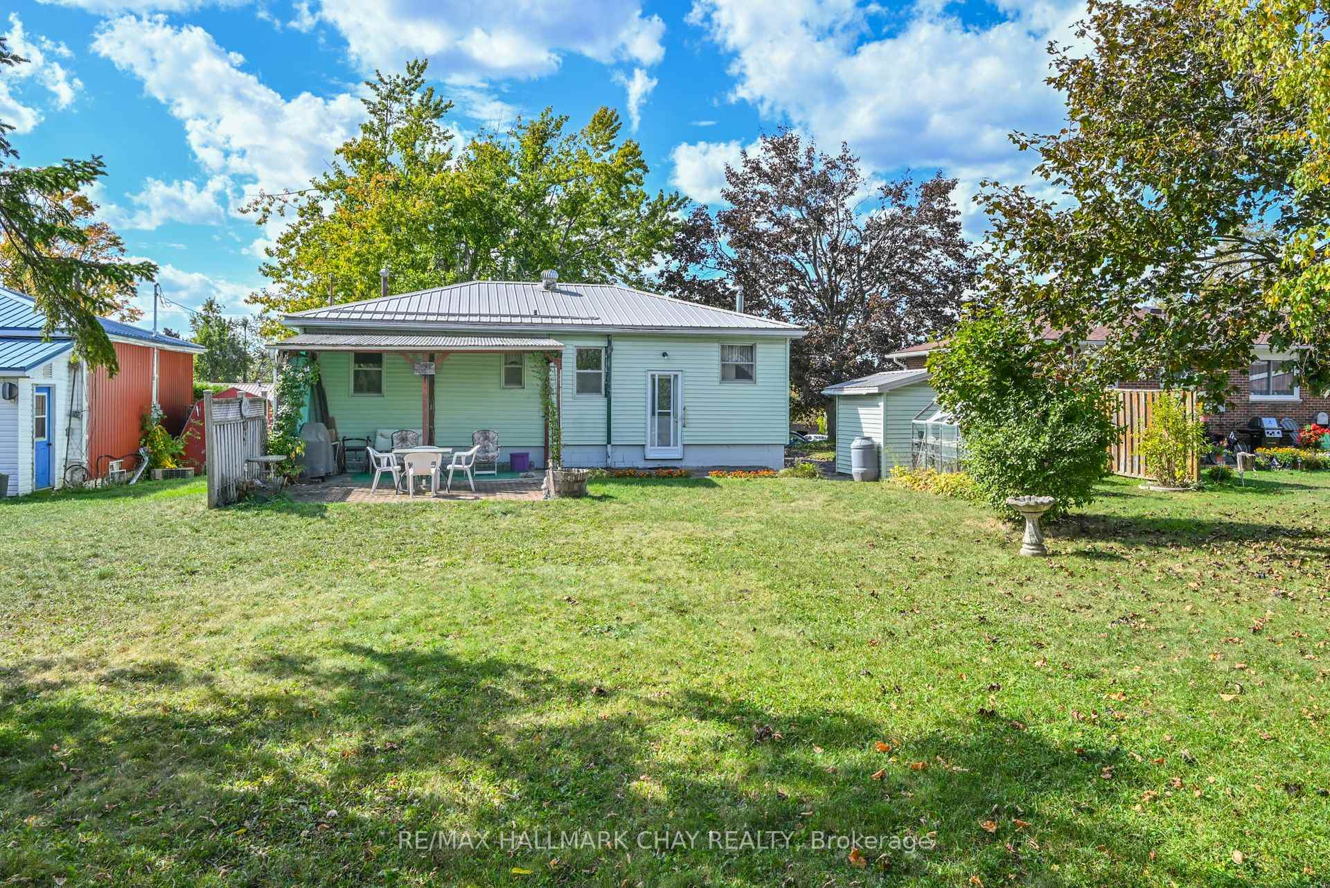 Photo 26 of 20 Leach Street, Orillia — HOMEH