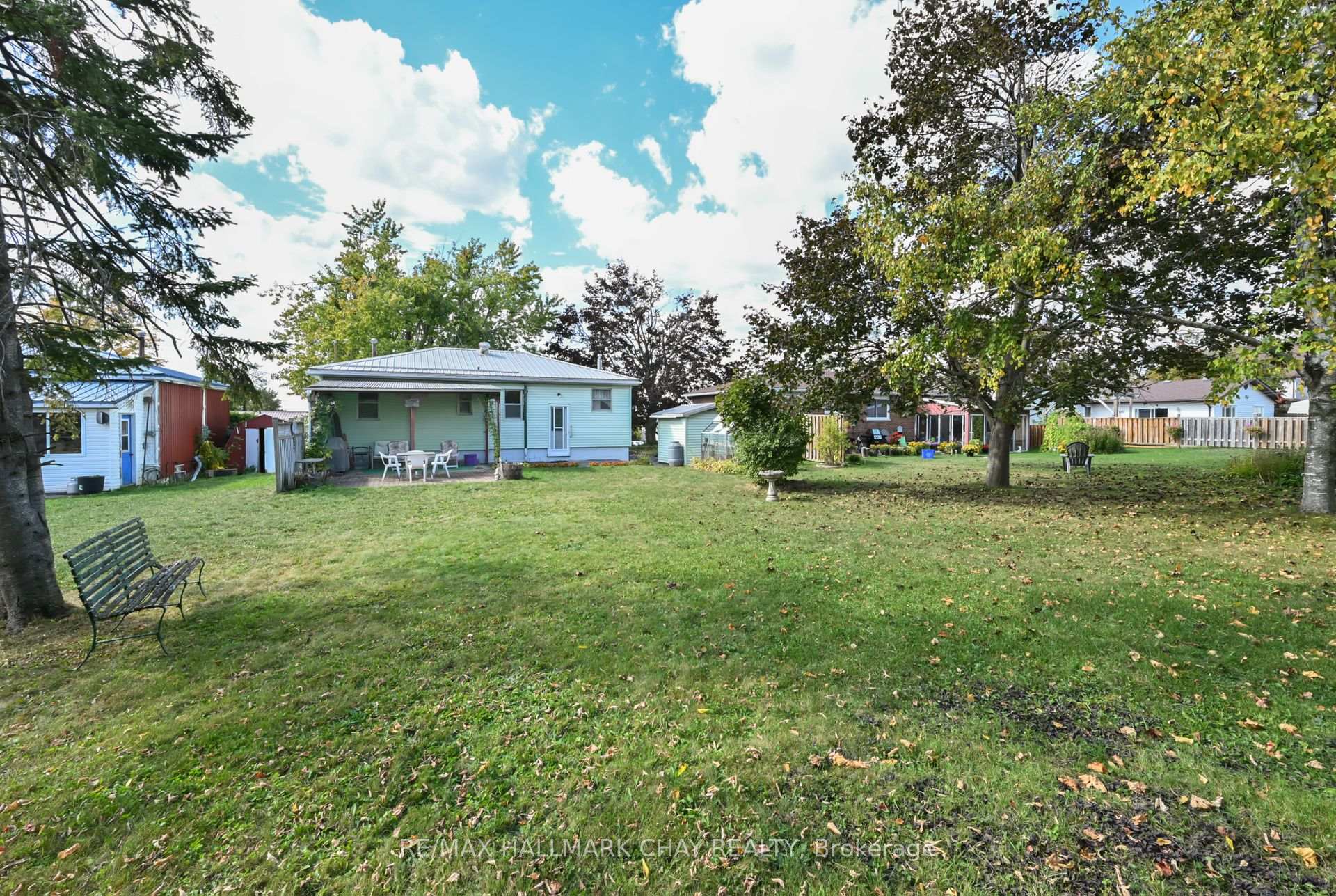 Photo 27 of 20 Leach Street, Orillia — HOMEH
