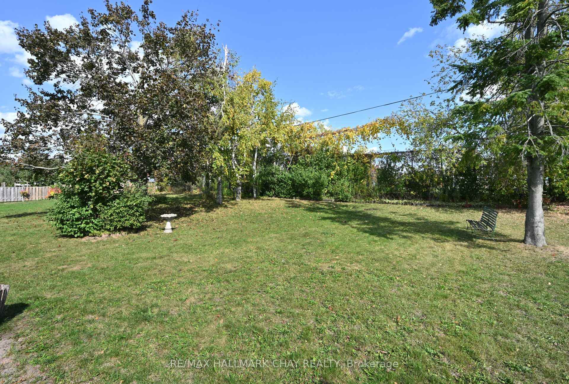Photo 28 of 20 Leach Street, Orillia — HOMEH