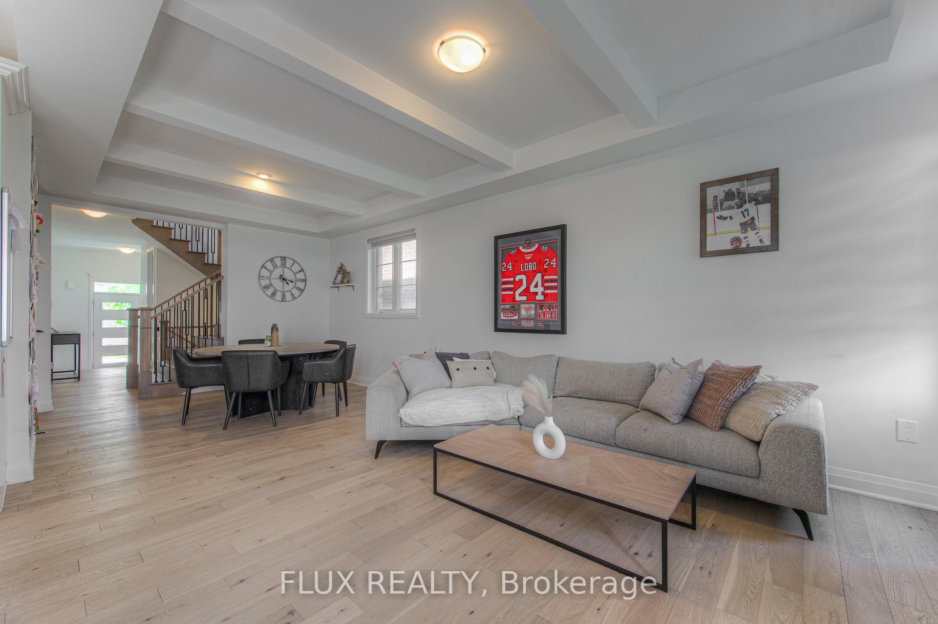 Photo 9 of 1709 Thames Circle, Milton, Bowes — HOMEH