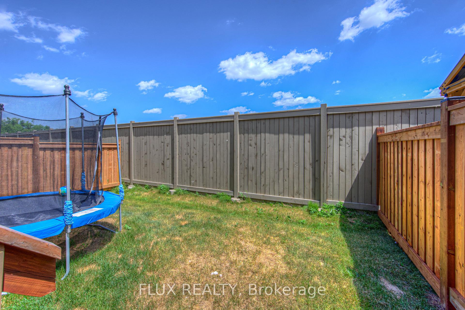 Photo 14 of 1709 Thames Circle, Milton, Bowes — HOMEH