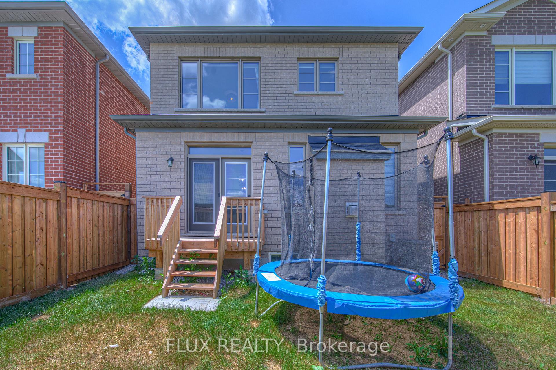 Photo 19 of 1709 Thames Circle, Milton, Bowes — HOMEH