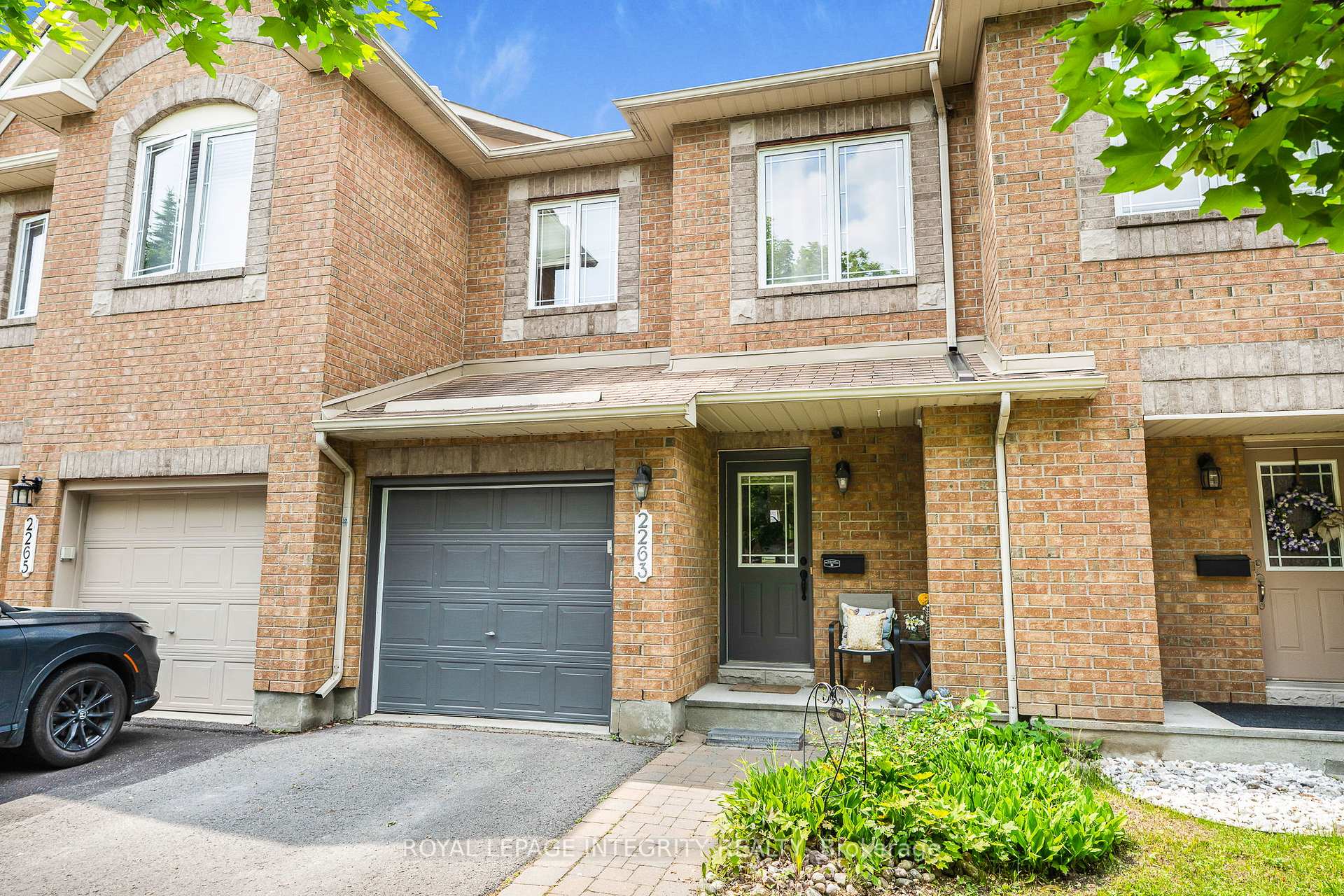 Front of 2263 Silverado Crescent