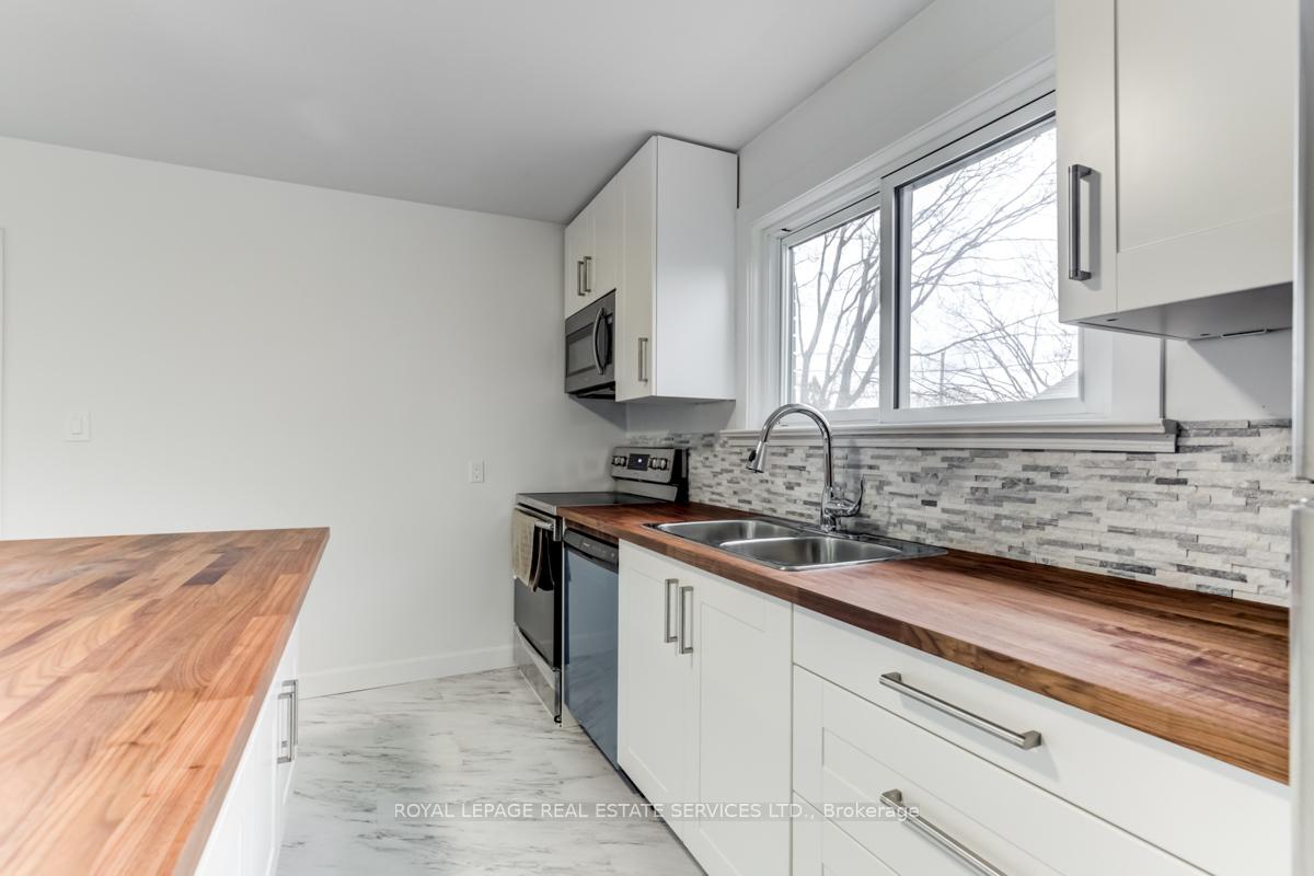 Photo 8 of 122 Chadburn Street, Oshawa, Central — HOMEH