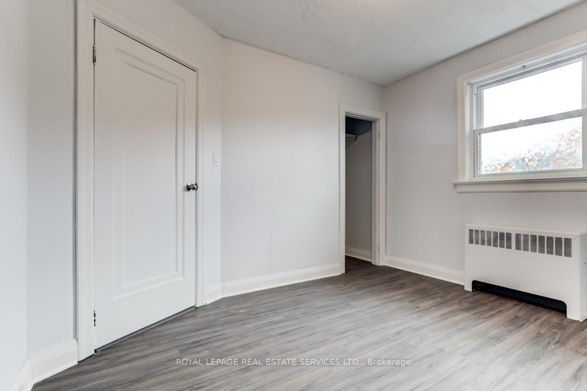 Photo 11 of 122 Chadburn Street, Oshawa, Central — HOMEH
