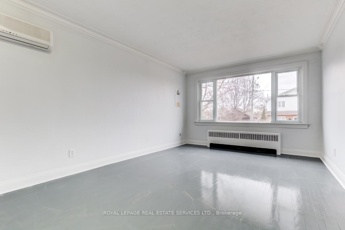 Photo 12 of 122 Chadburn Street, Oshawa, Central — HOMEH