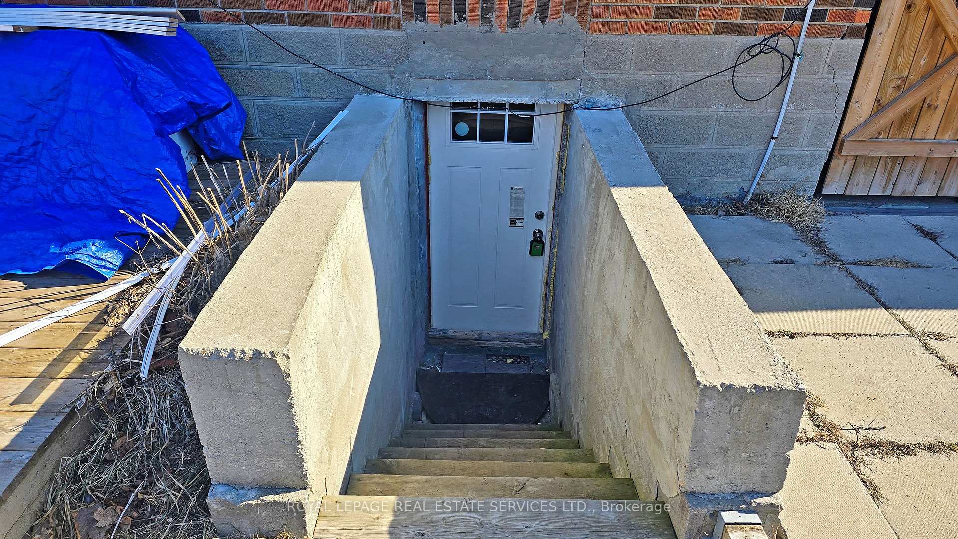 Photo 18 of 122 Chadburn Street, Oshawa, Central — HOMEH