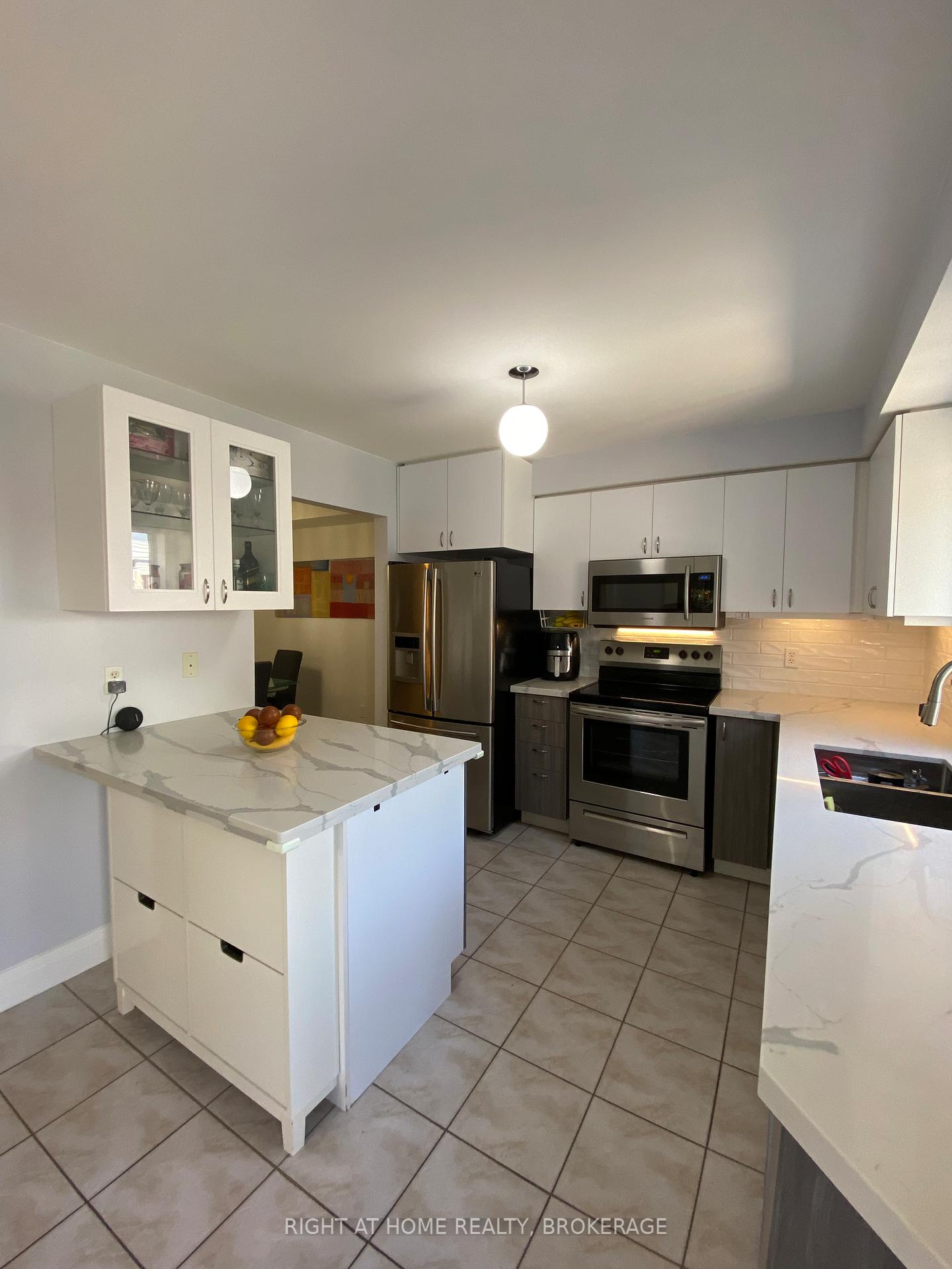 Photo 12 of 1317 Cartmer Way, Milton, Dempsey — HOMEH