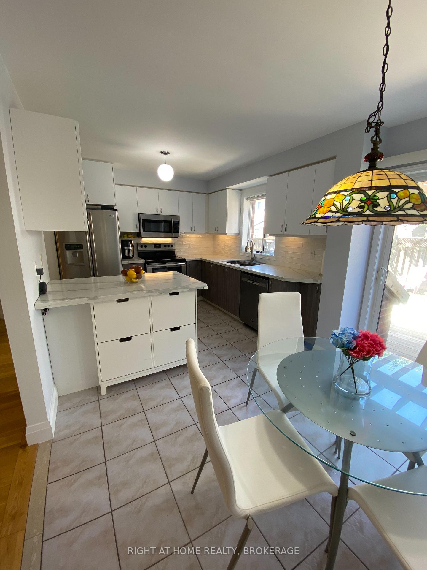 Photo 4 of 1317 Cartmer Way, Milton, Dempsey — HOMEH