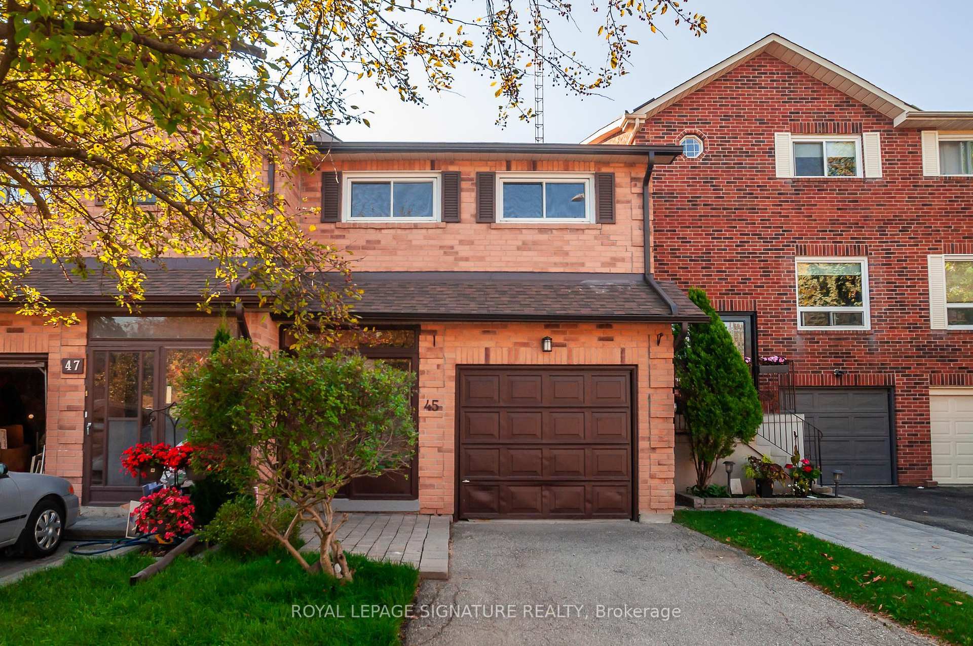 Photo 1 of 45 Augusta Court, Markham, Royal Orchard — HOMEH