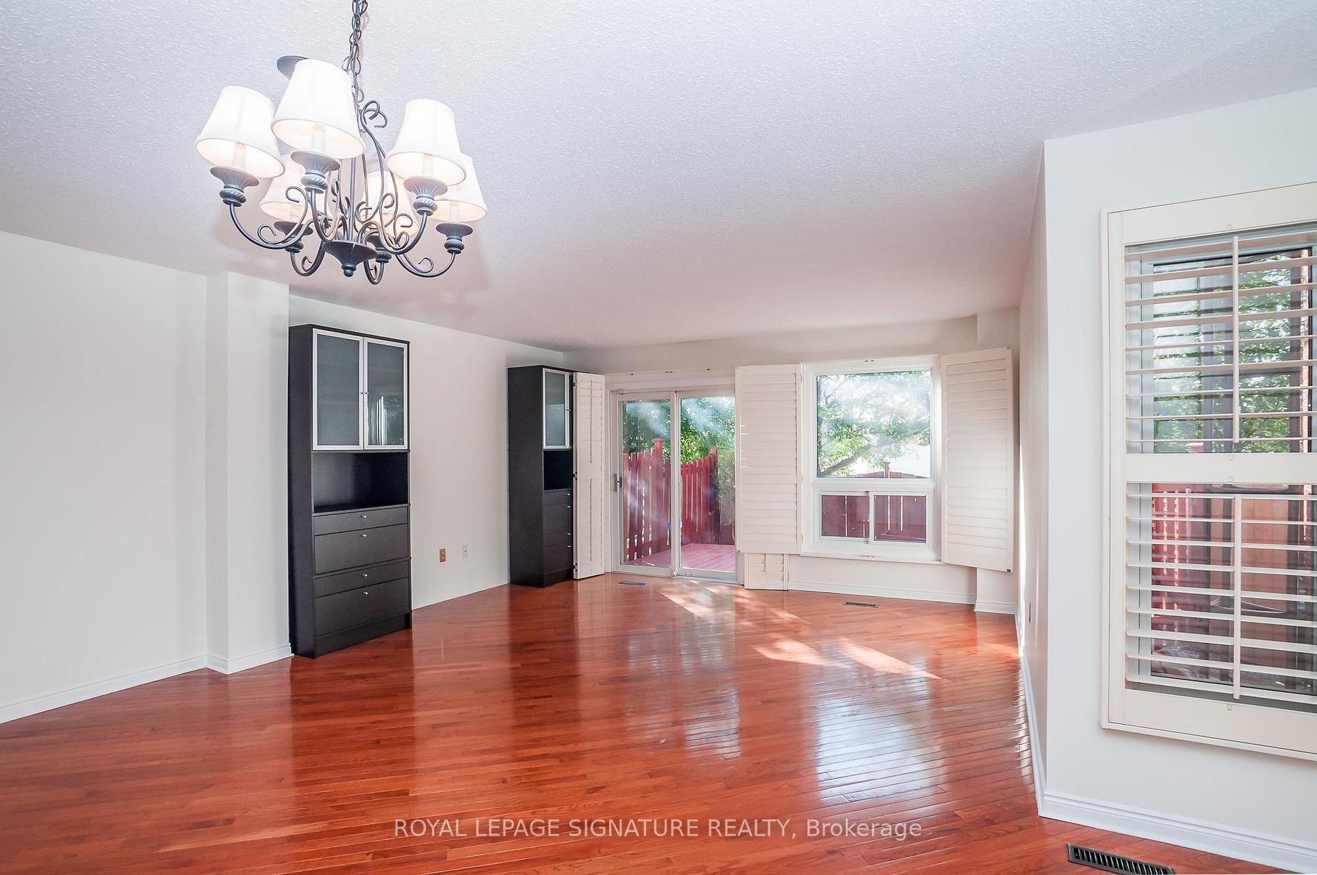 Photo 9 of 45 Augusta Court, Markham, Royal Orchard — HOMEH