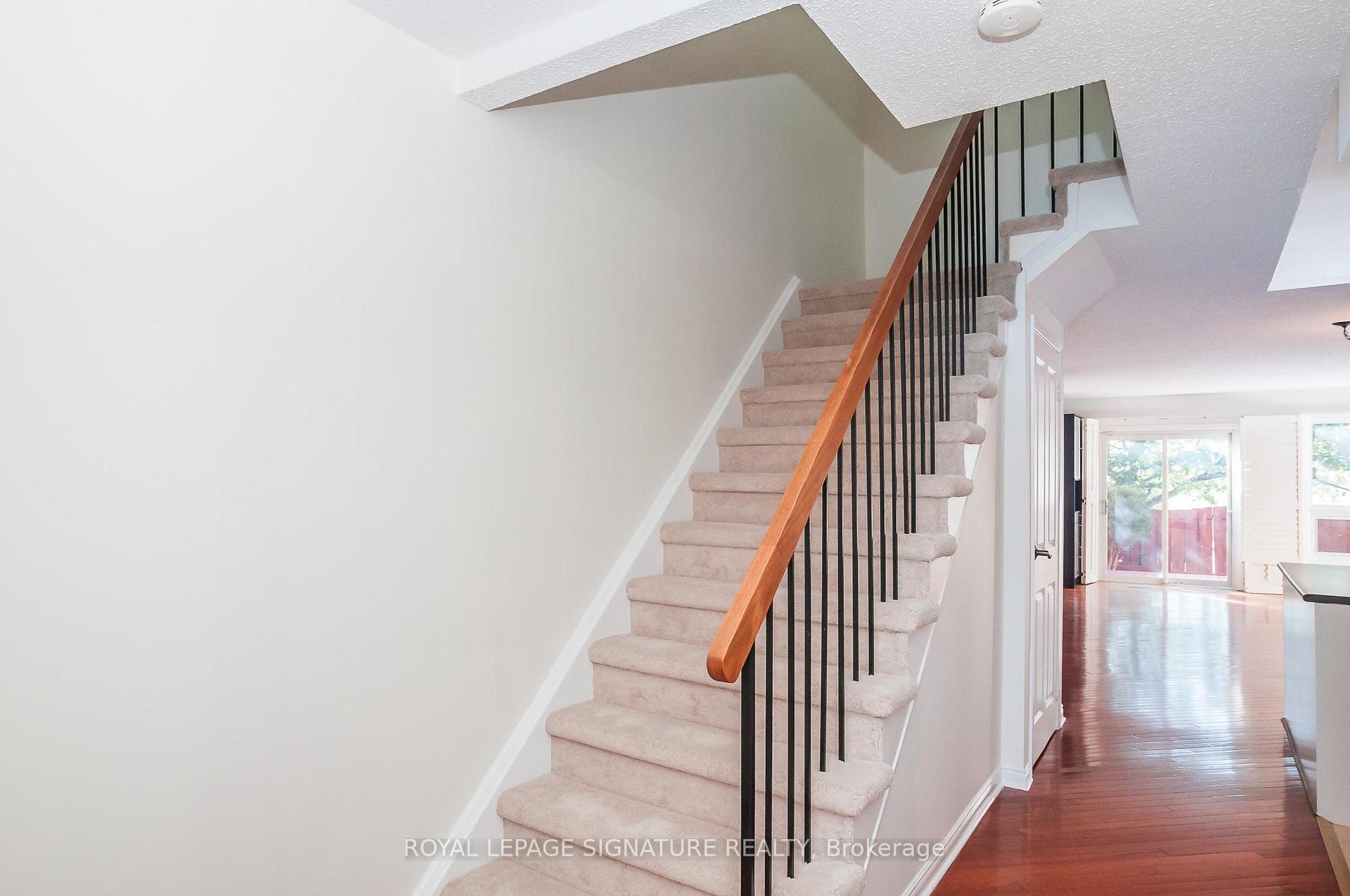 Photo 11 of 45 Augusta Court, Markham, Royal Orchard — HOMEH