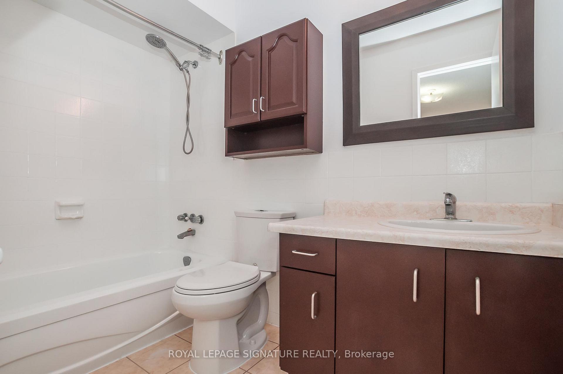 Photo 15 of 45 Augusta Court, Markham, Royal Orchard — HOMEH