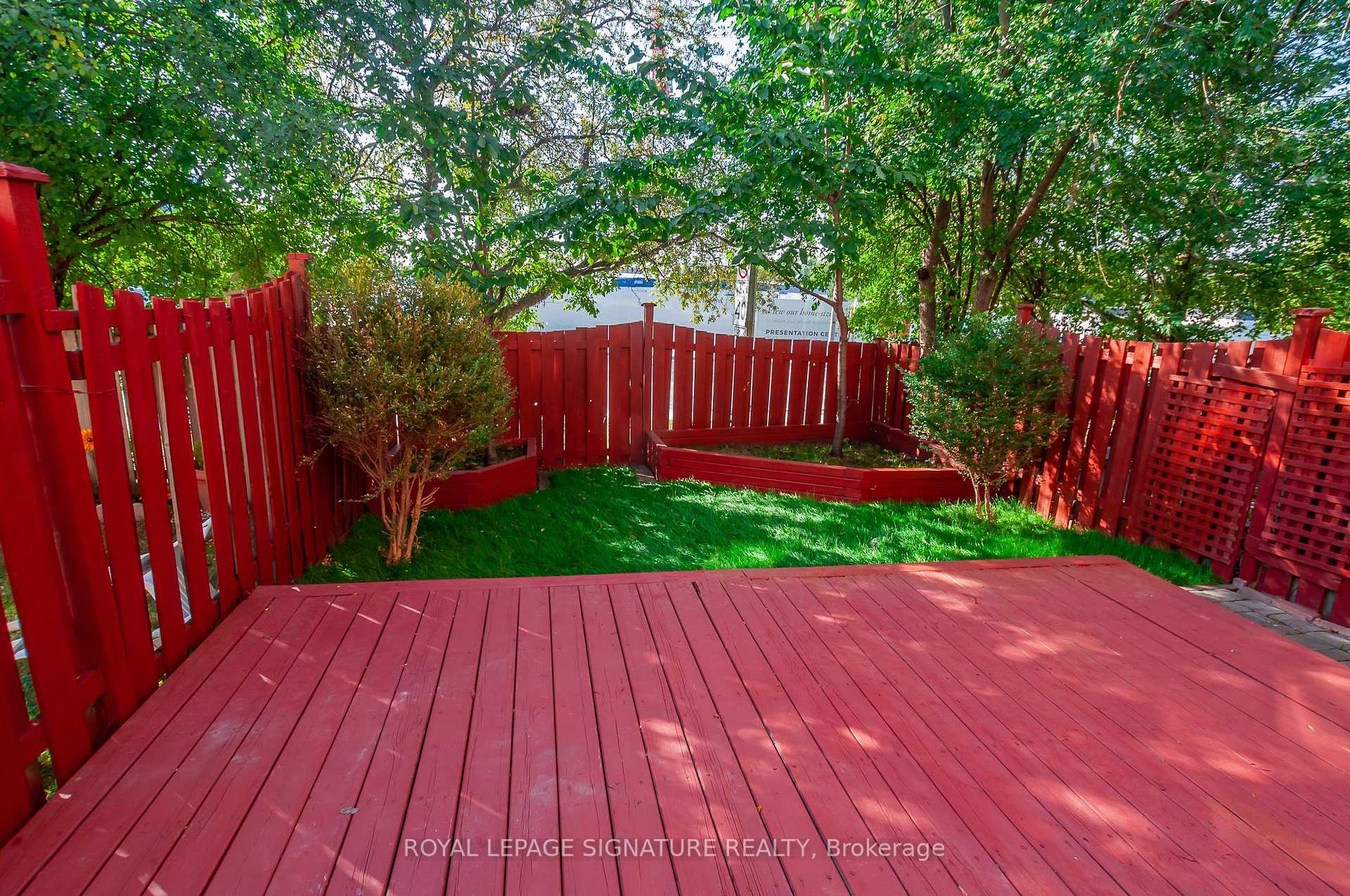 Photo 23 of 45 Augusta Court, Markham, Royal Orchard — HOMEH
