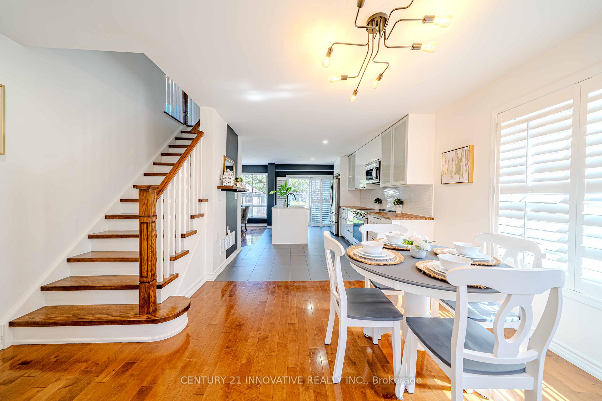 Photo 12 of 1633 Gowling Terrace, Milton, Clarke — HOMEH
