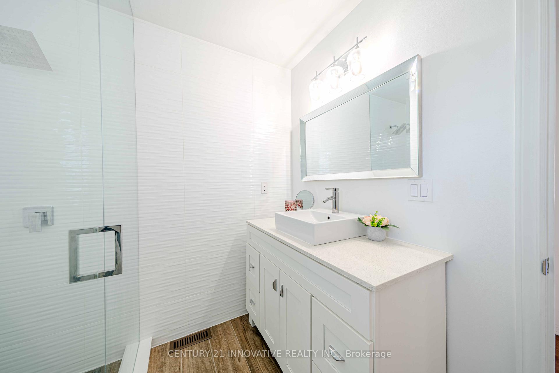 Photo 30 of 1633 Gowling Terrace, Milton, Clarke — HOMEH