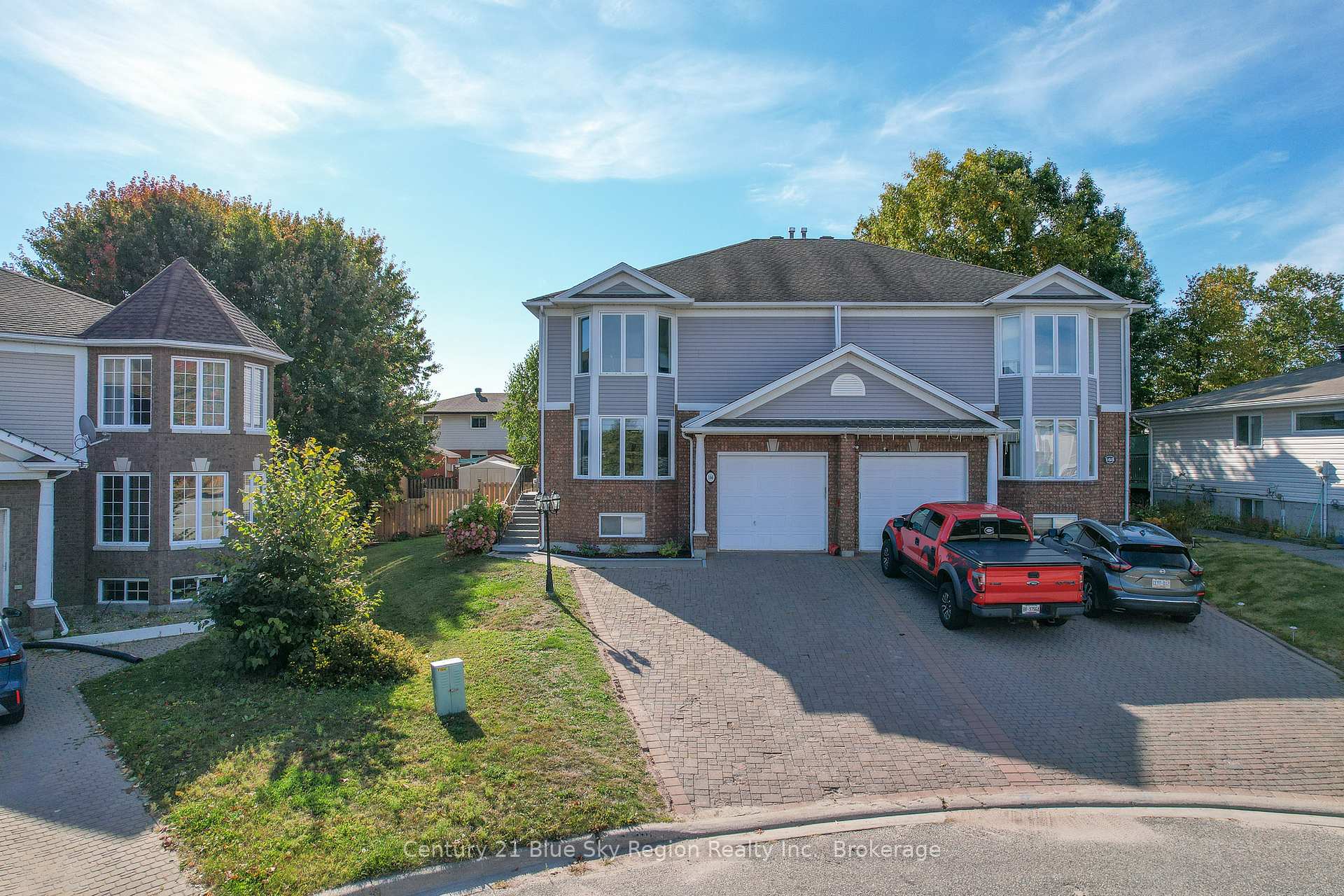 Photo 2 of 166 Cloverbrae Crescent, North Bay, Ferris — HOMEH