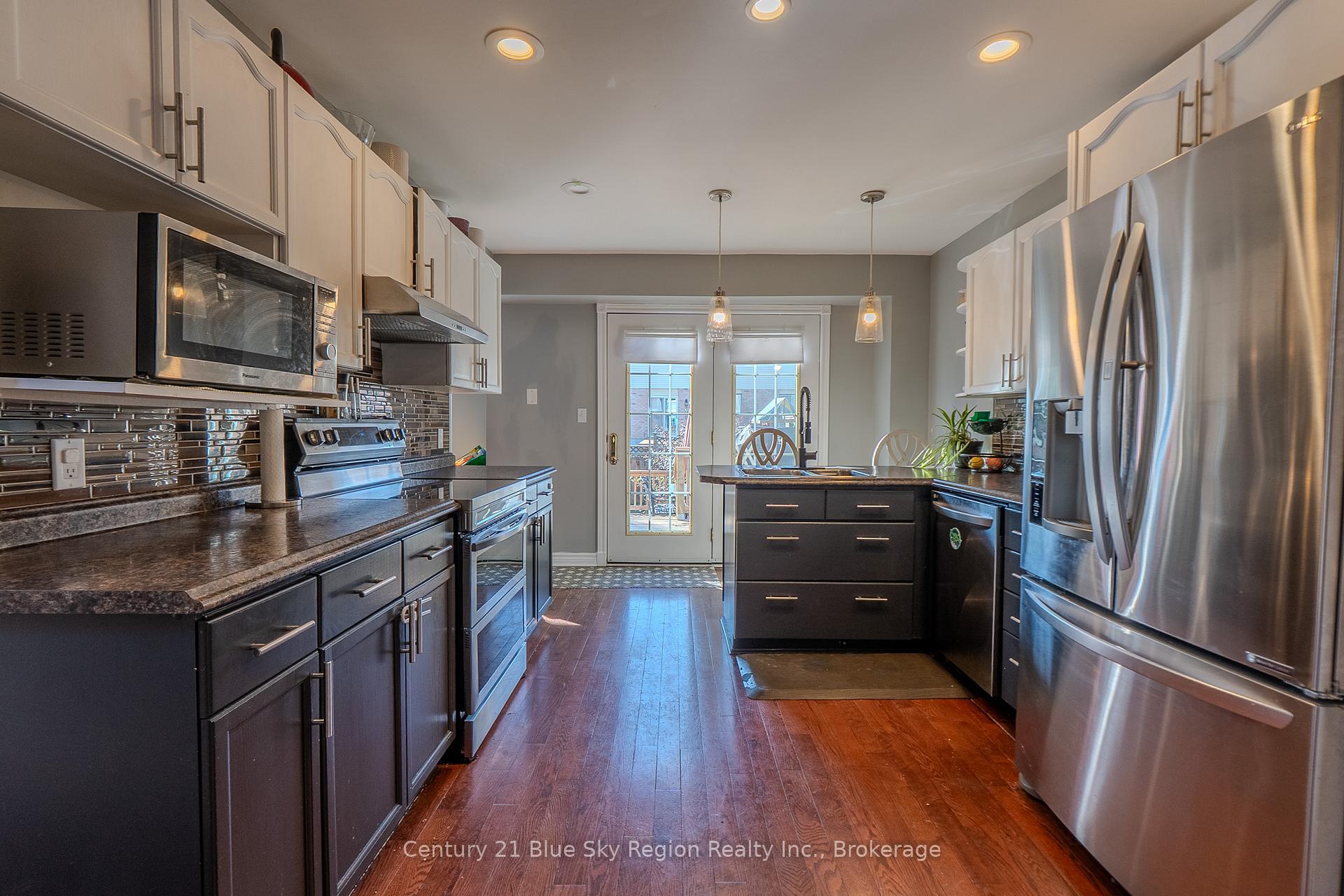 Photo 5 of 166 Cloverbrae Crescent, North Bay, Ferris — HOMEH