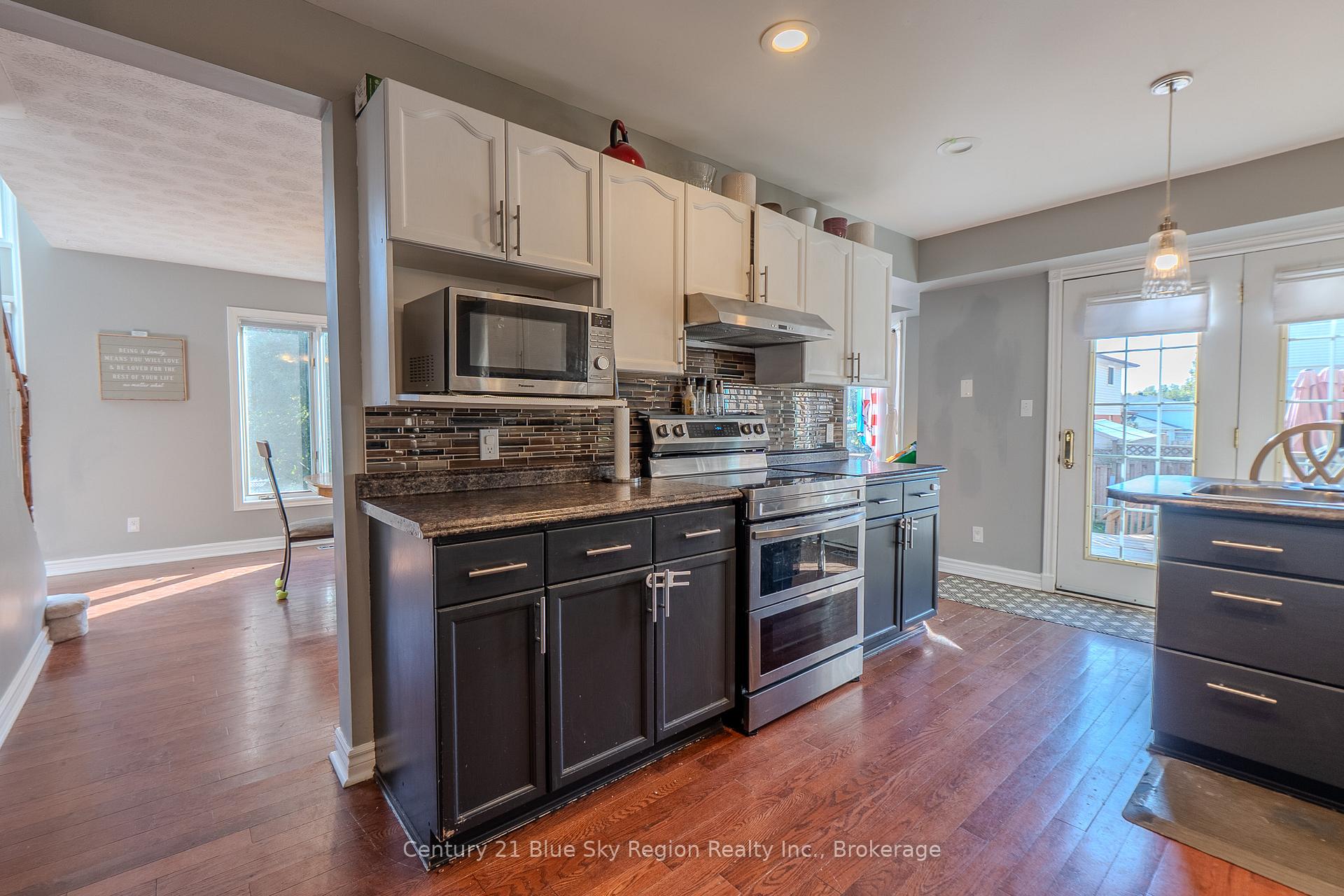 Photo 6 of 166 Cloverbrae Crescent, North Bay, Ferris — HOMEH