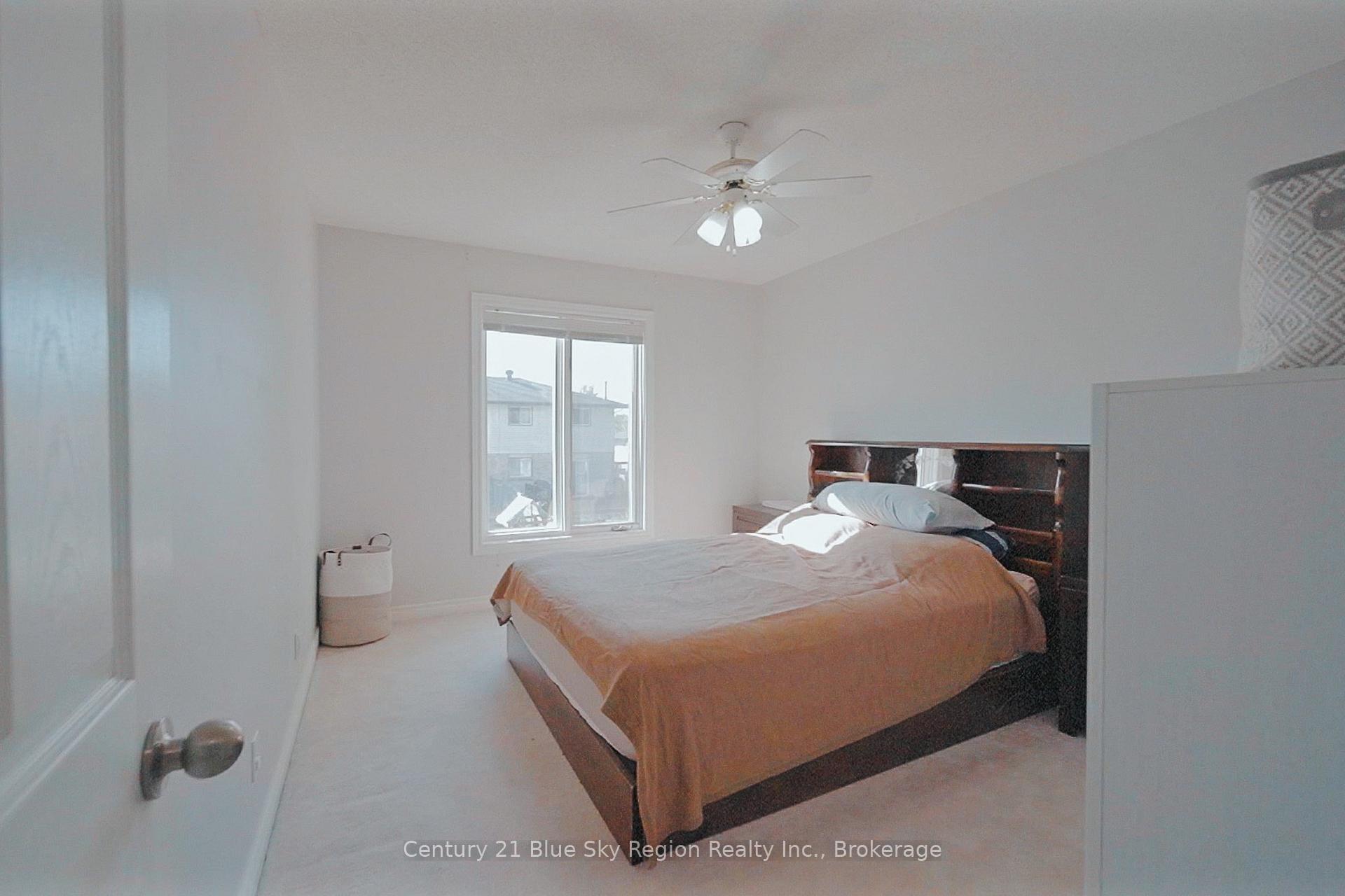 Photo 17 of 166 Cloverbrae Crescent, North Bay, Ferris — HOMEH