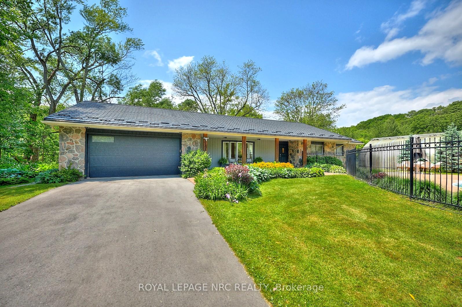 Photo 3 of 2834 McSherry Lane, Pelham, Fonthill — HOMEH