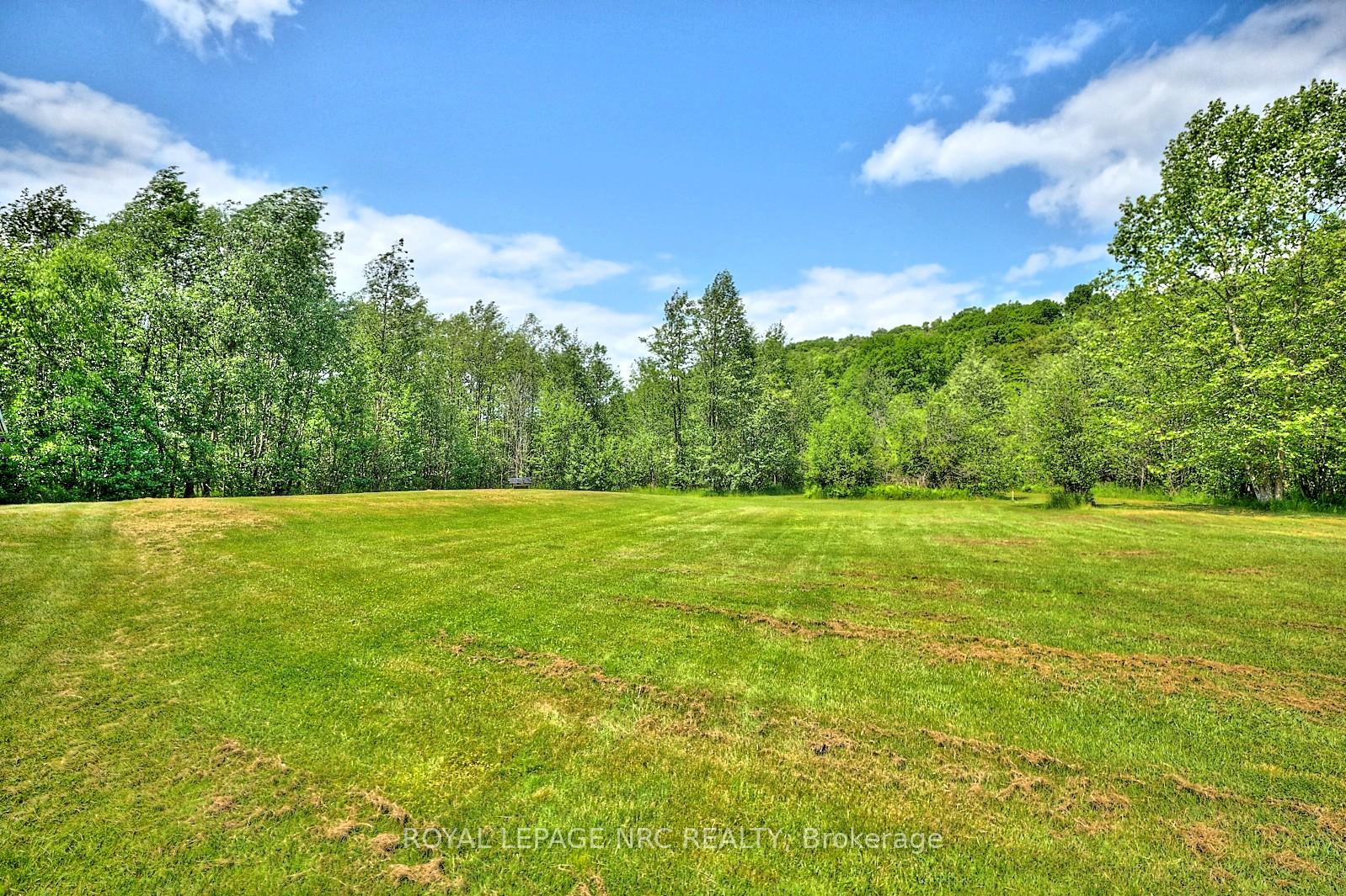 Photo 7 of 2834 McSherry Lane, Pelham, Fonthill — HOMEH