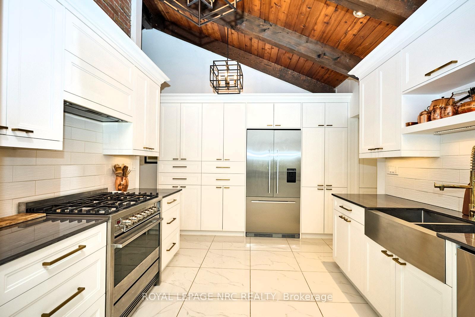 Photo 24 of 2834 McSherry Lane, Pelham, Fonthill — HOMEH