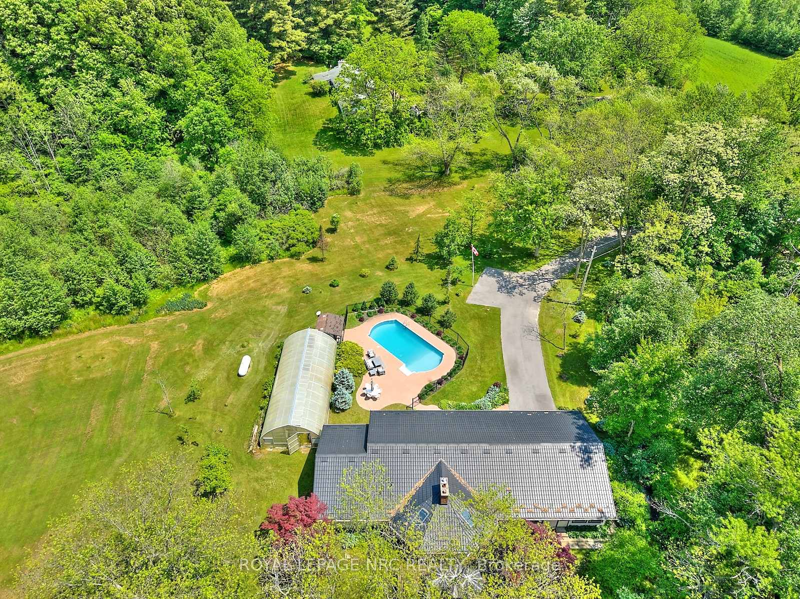 Photo 44 of 2834 McSherry Lane, Pelham, Fonthill — HOMEH