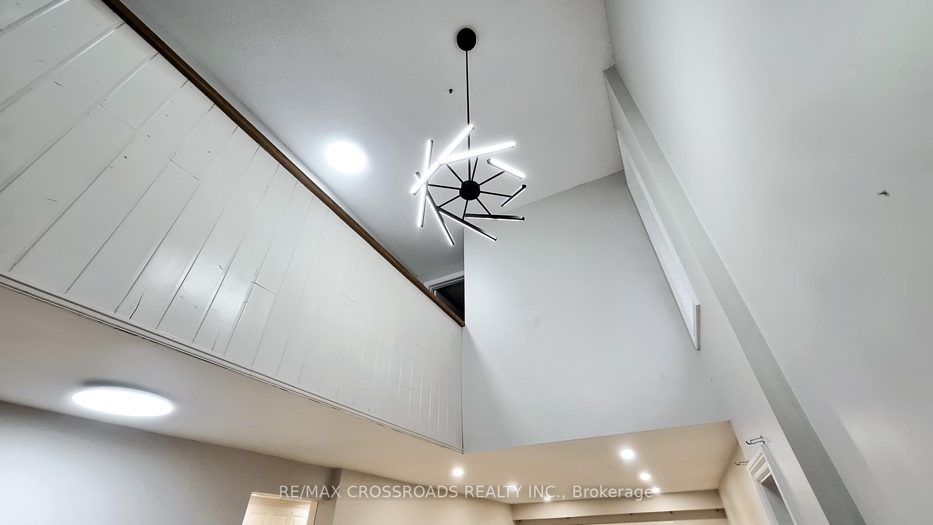 Photo 11 of 54 Foxglove Court, Markham, Unionville — HOMEH