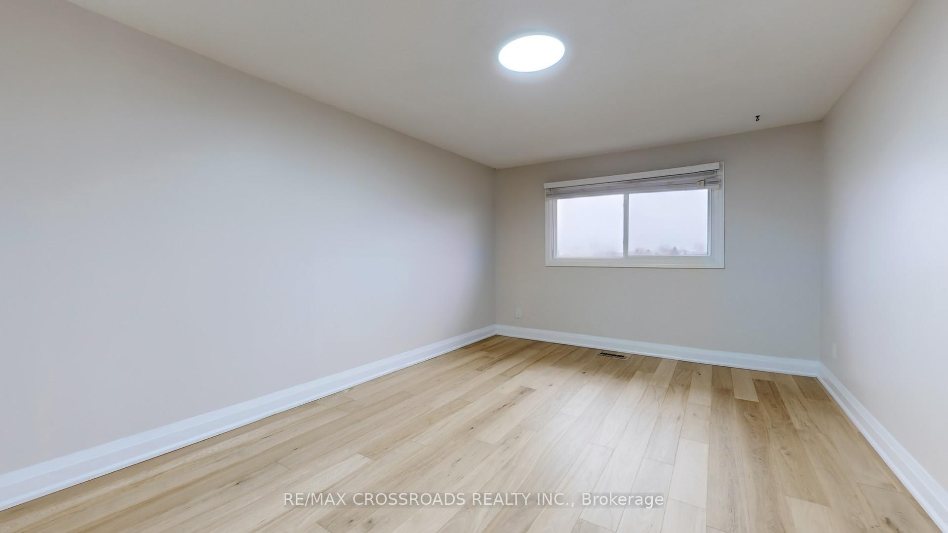 Photo 16 of 54 Foxglove Court, Markham, Unionville — HOMEH