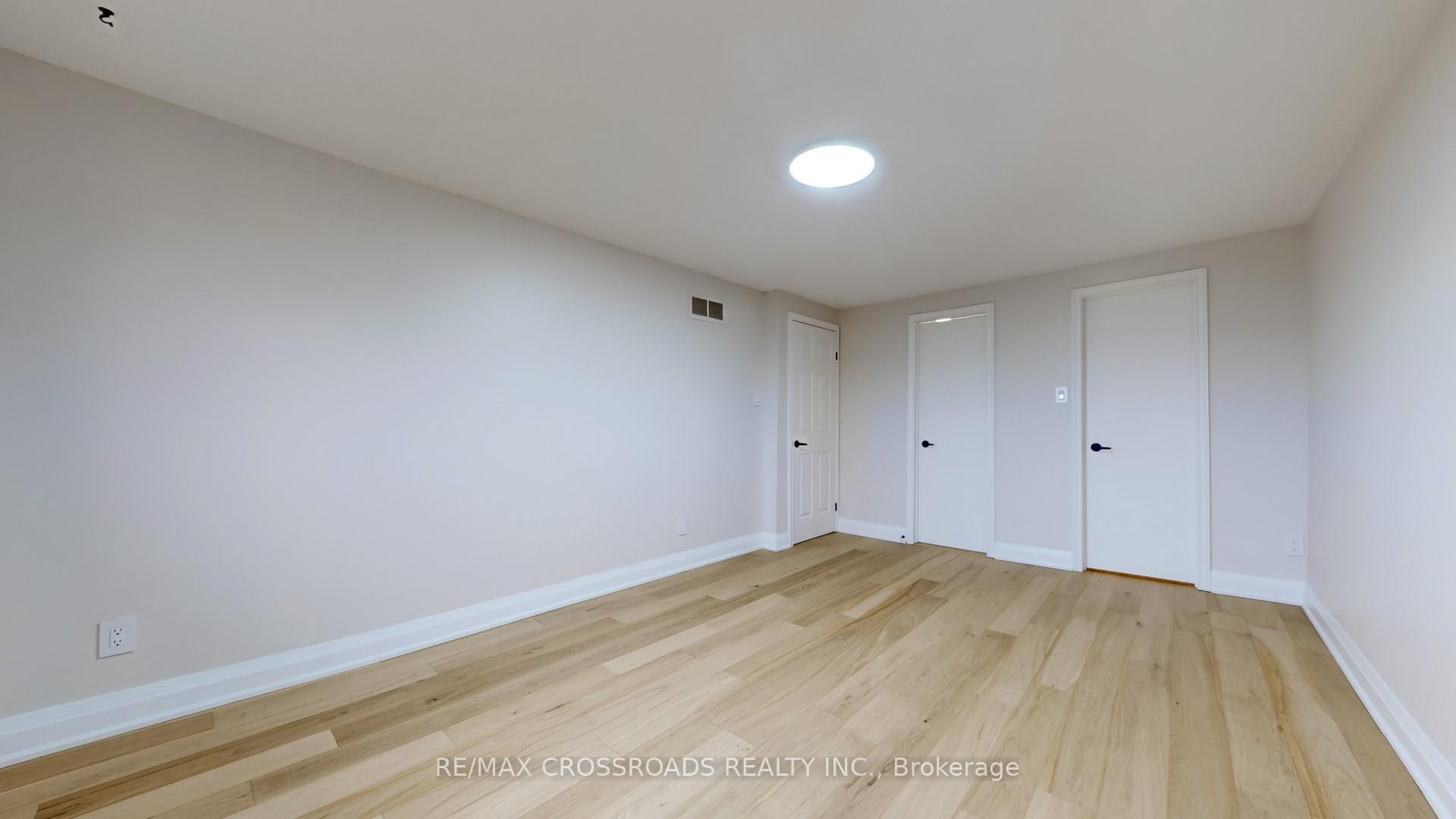 Photo 17 of 54 Foxglove Court, Markham, Unionville — HOMEH
