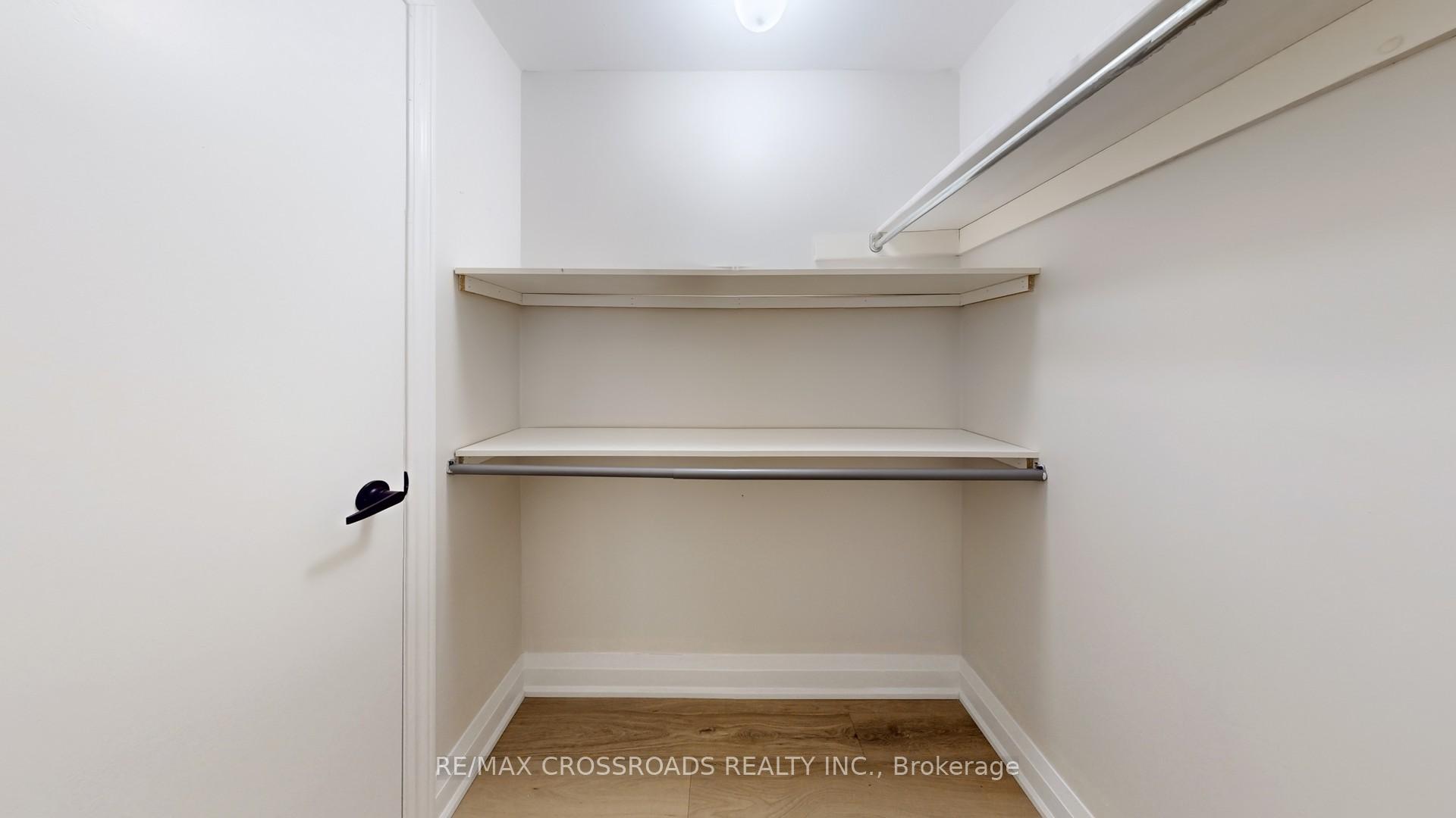 Photo 18 of 54 Foxglove Court, Markham, Unionville — HOMEH