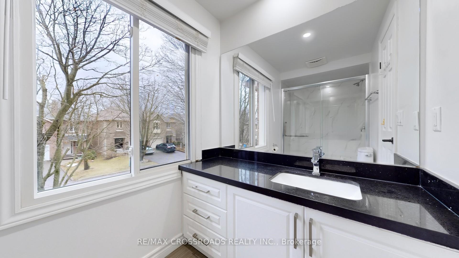 Photo 22 of 54 Foxglove Court, Markham, Unionville — HOMEH