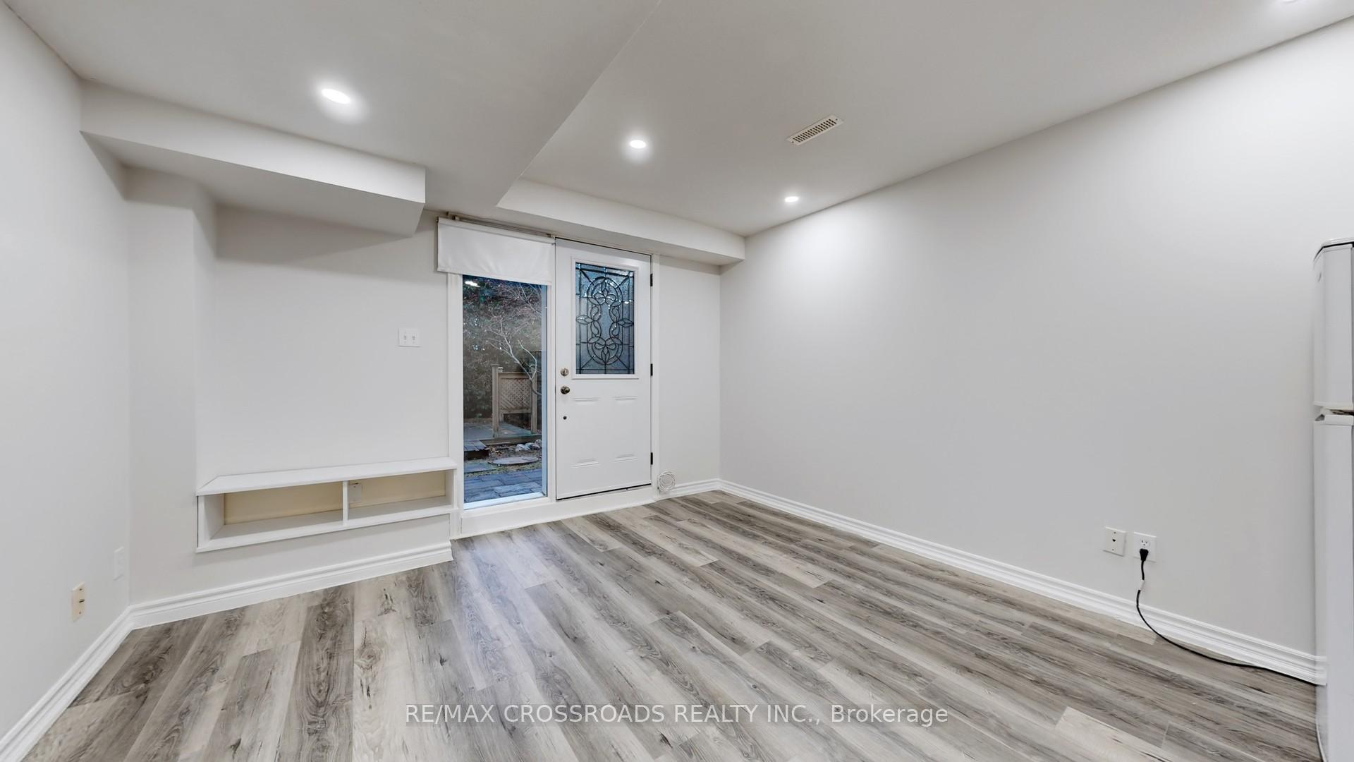 Photo 24 of 54 Foxglove Court, Markham, Unionville — HOMEH