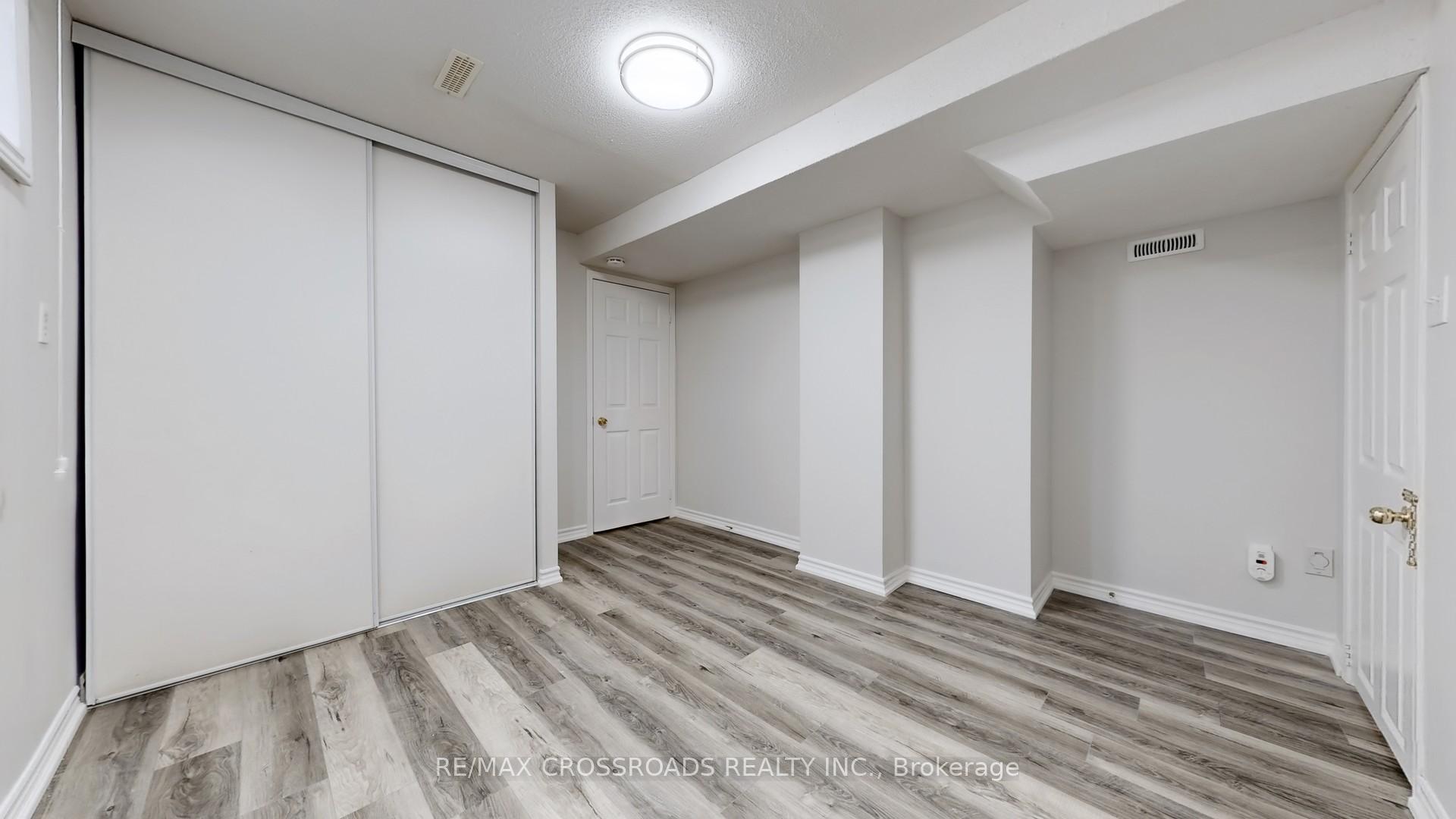 Photo 25 of 54 Foxglove Court, Markham, Unionville — HOMEH