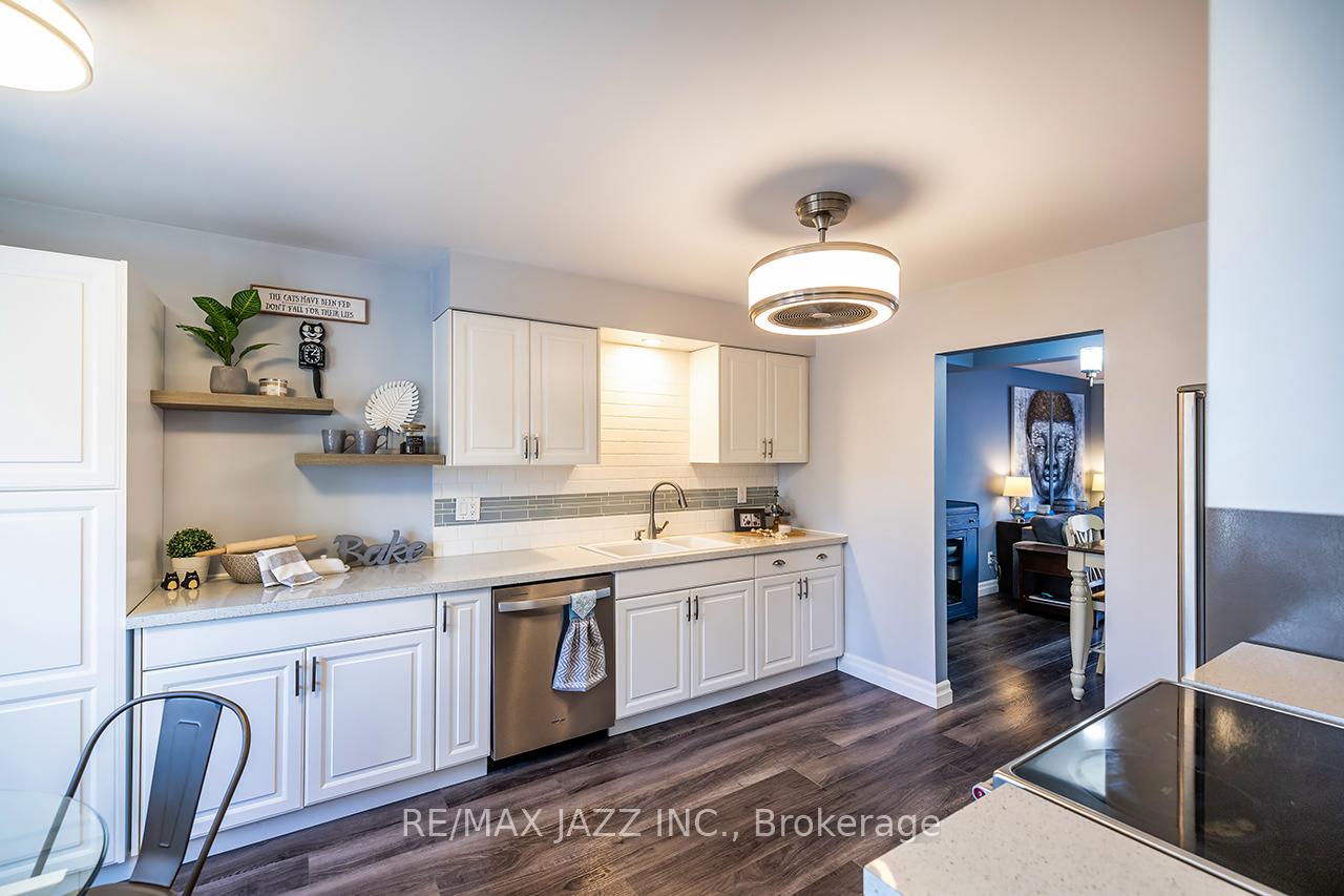 Photo 2 of 1503 Wecker Drive, Oshawa, Lakeview — HOMEH