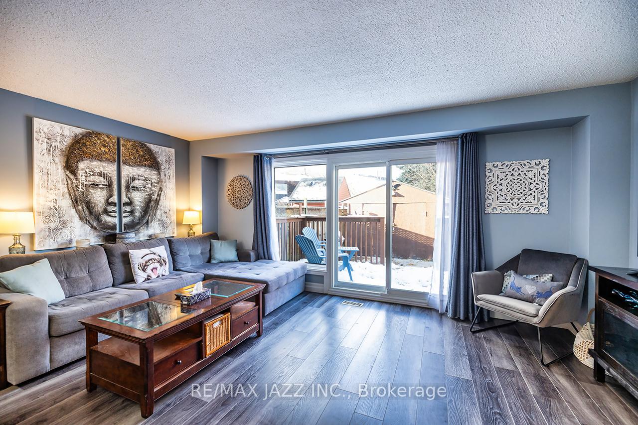 Photo 11 of 1503 Wecker Drive, Oshawa, Lakeview — HOMEH