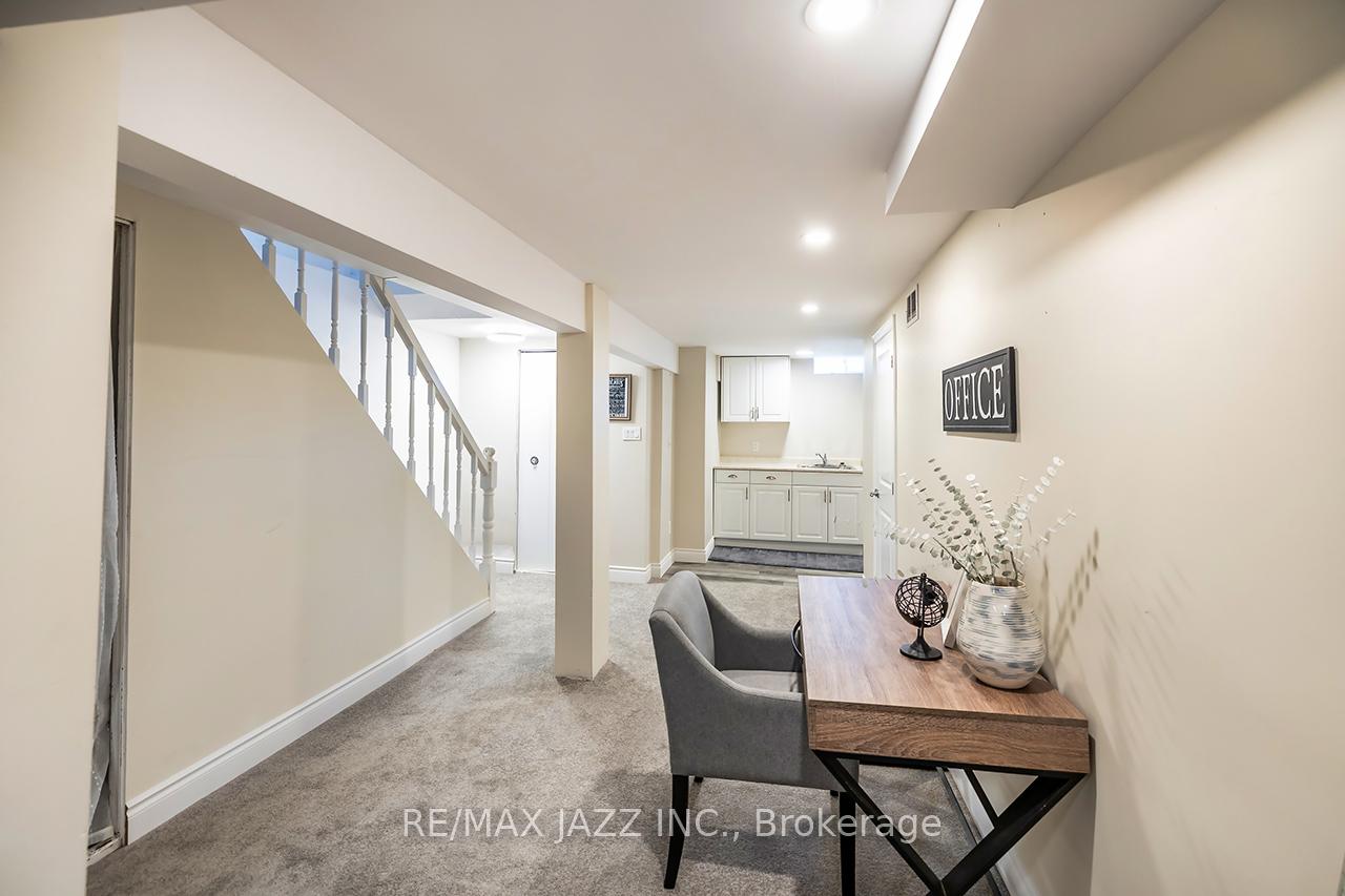 Photo 25 of 1503 Wecker Drive, Oshawa, Lakeview — HOMEH