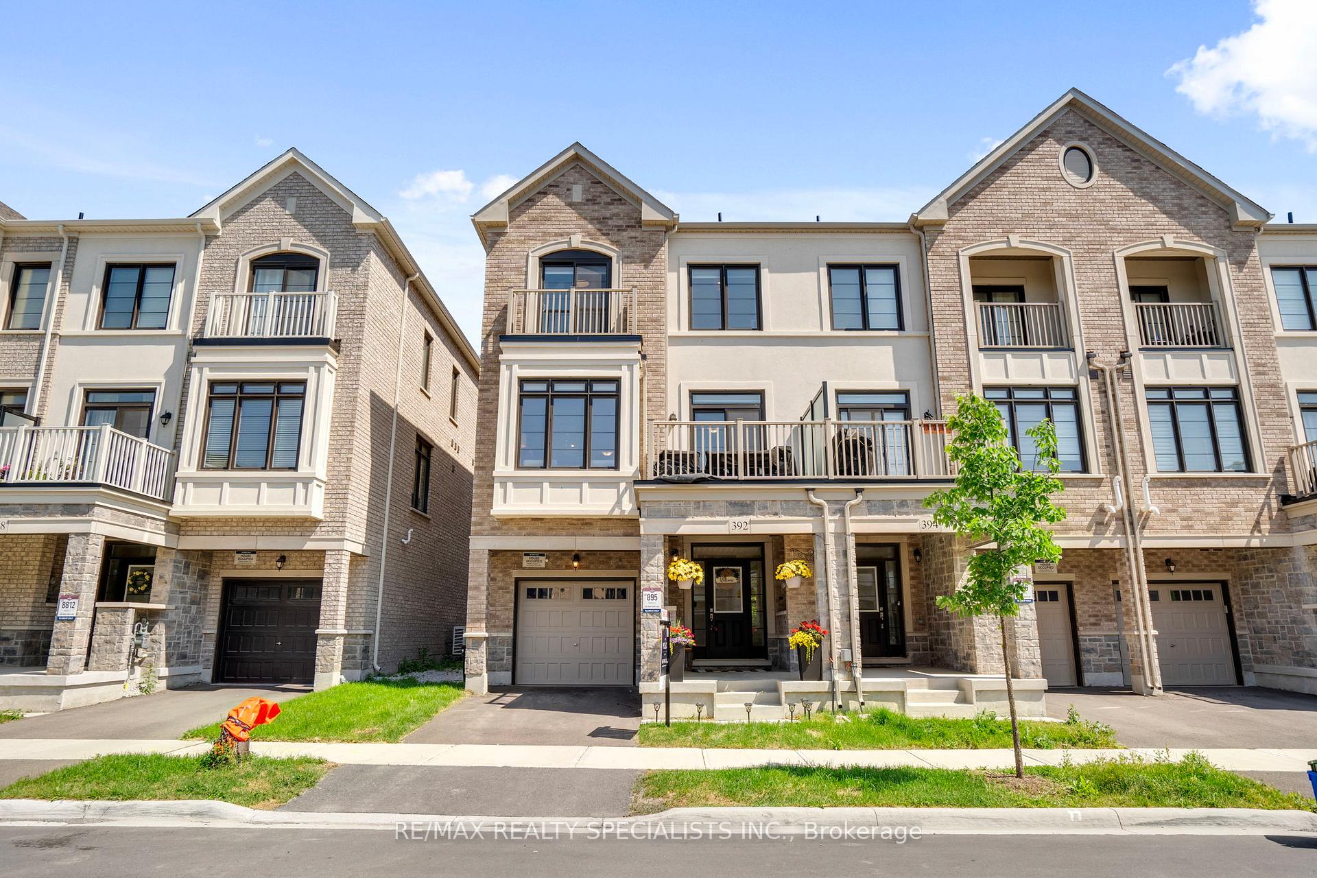 Front of 392 Twinflower Place