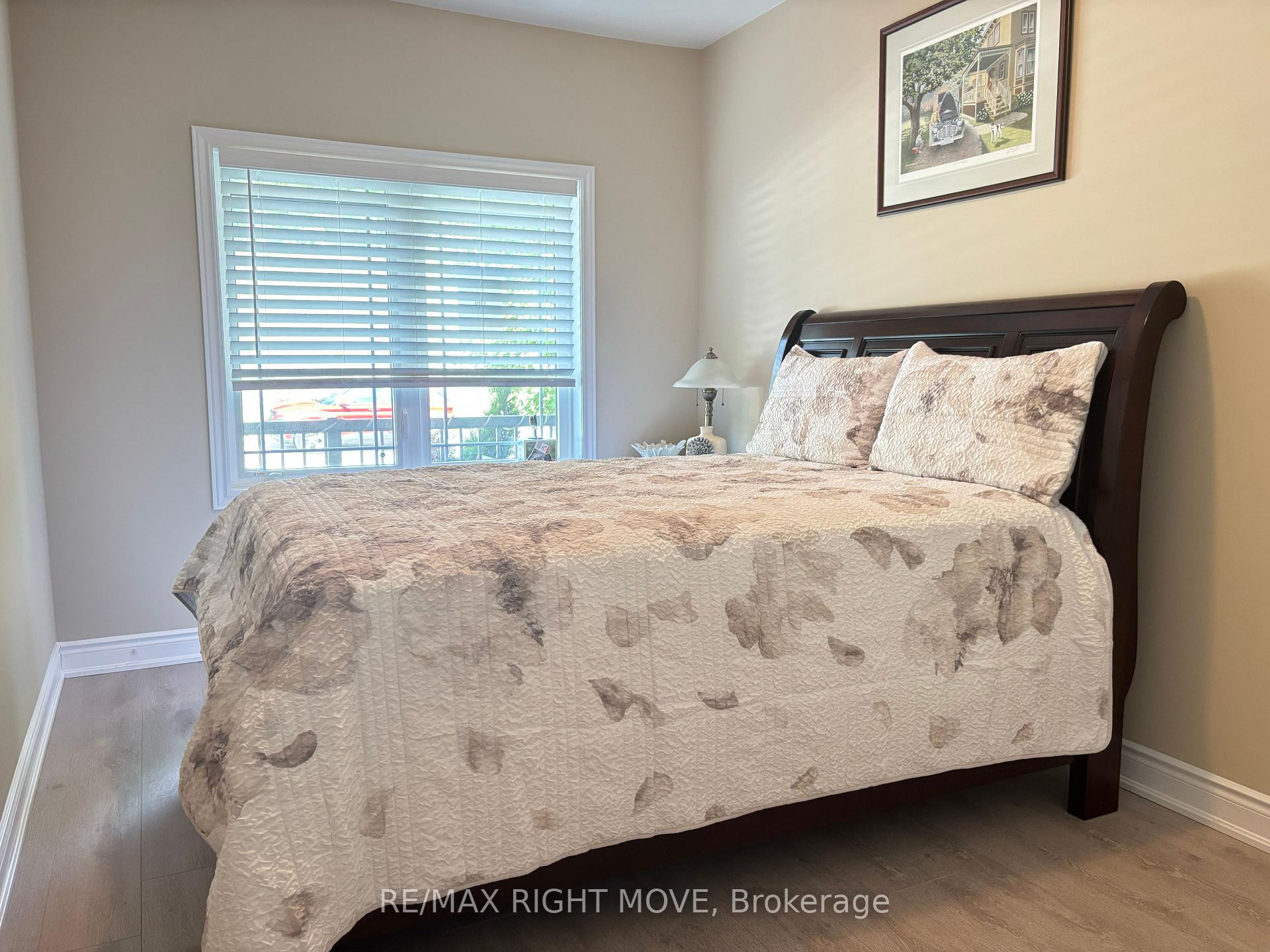 Photo 3 of 128 Lily Drive, Orillia — HOMEH
