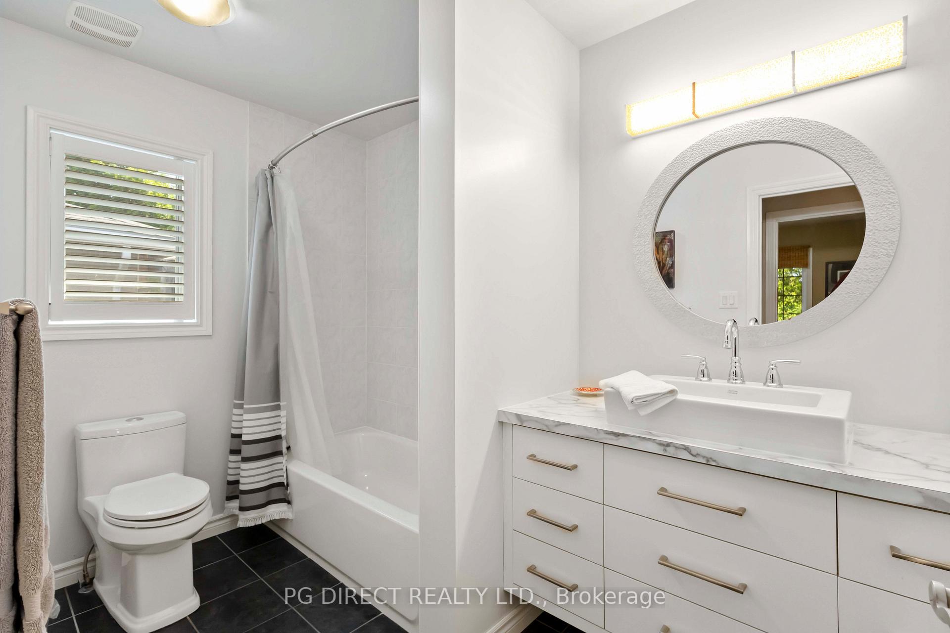 Photo 14 of 99 James Street E, Orillia — HOMEH