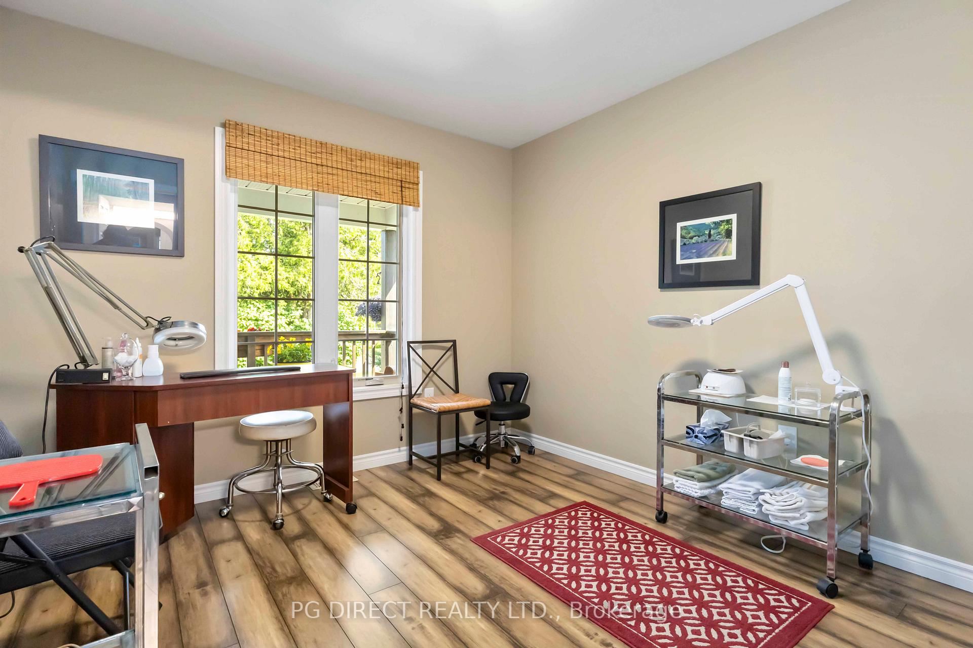 Photo 15 of 99 James Street E, Orillia — HOMEH