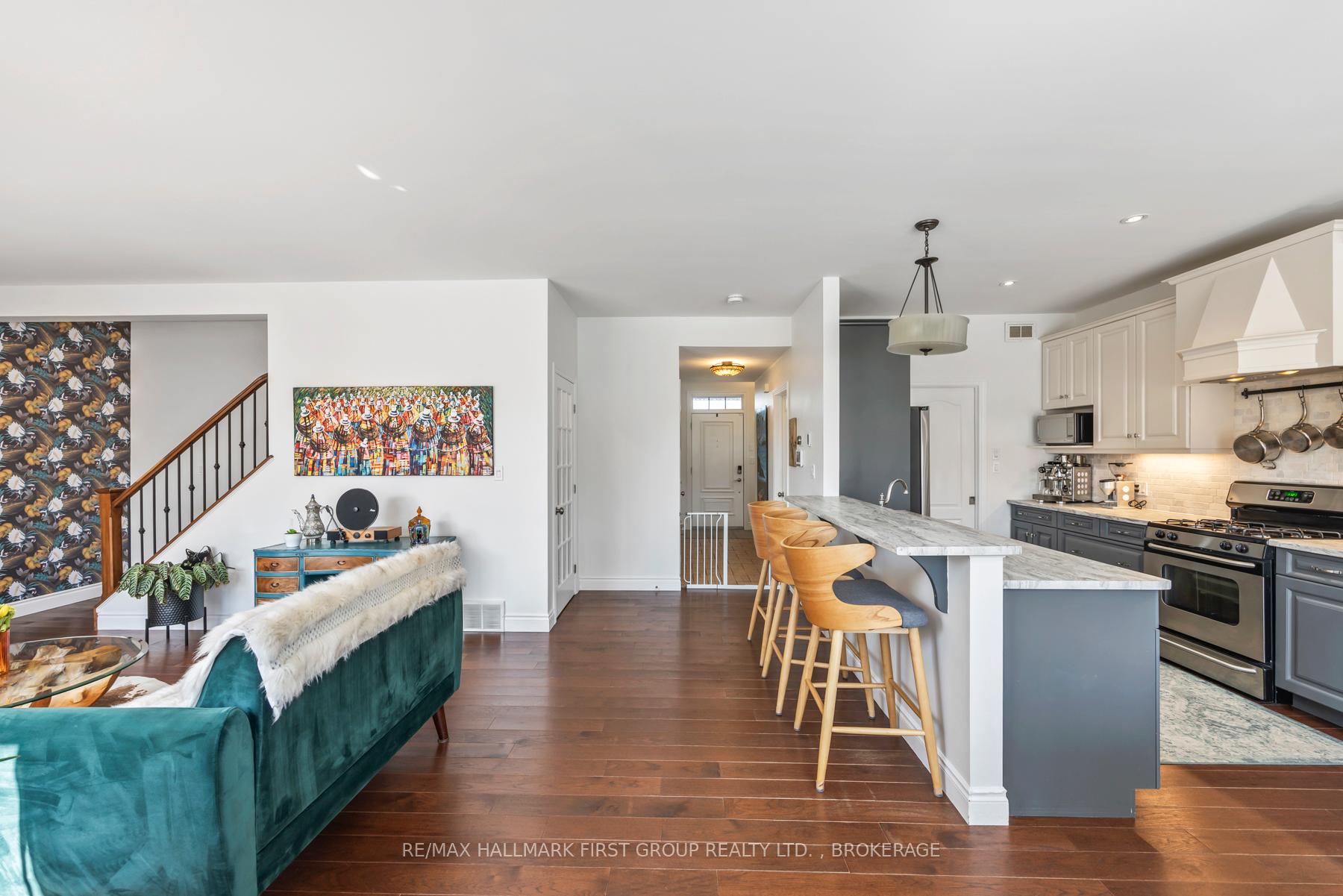 Photo 10 of 217 Rose Abbey Drive, Kingston, Kingston East (Incl Barret Crt) — HOMEH