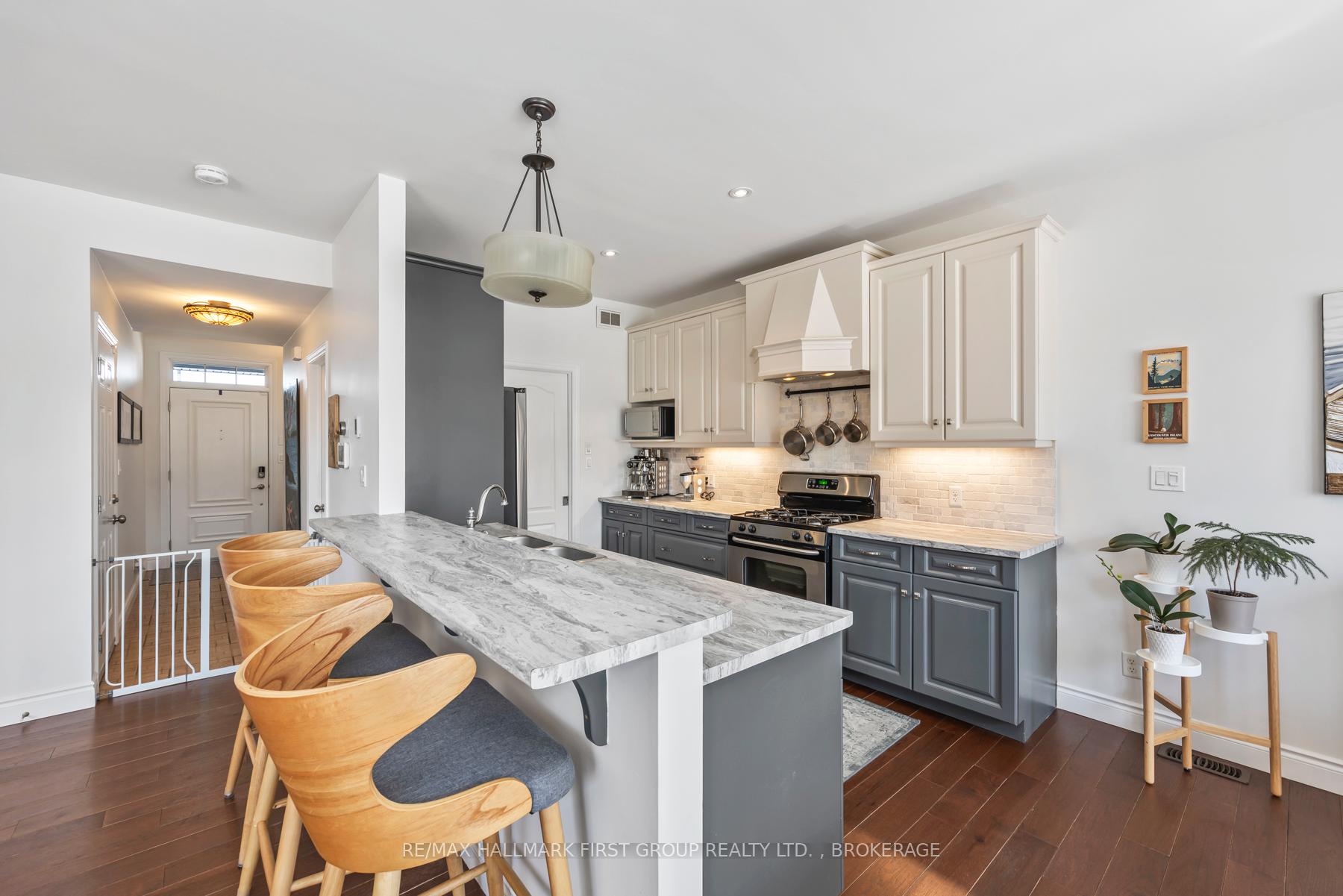Photo 11 of 217 Rose Abbey Drive, Kingston, Kingston East (Incl Barret Crt) — HOMEH