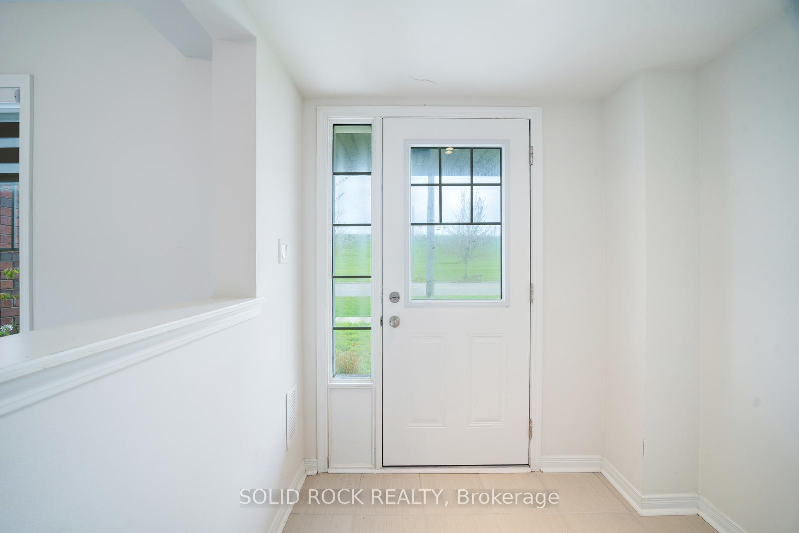 Photo 4 of 840 Atwater Path, Oshawa, Lakeview — HOMEH