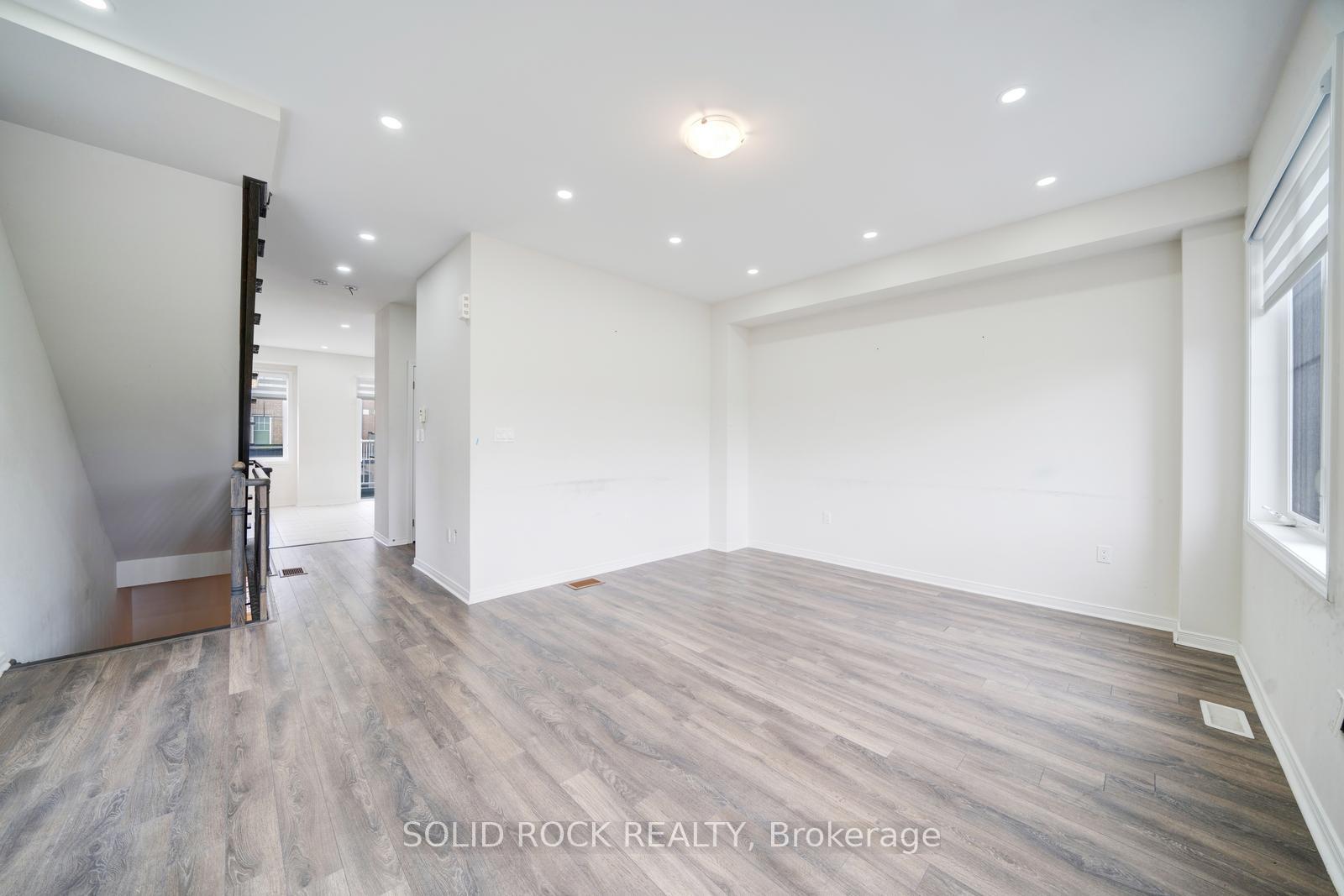 Photo 13 of 840 Atwater Path, Oshawa, Lakeview — HOMEH