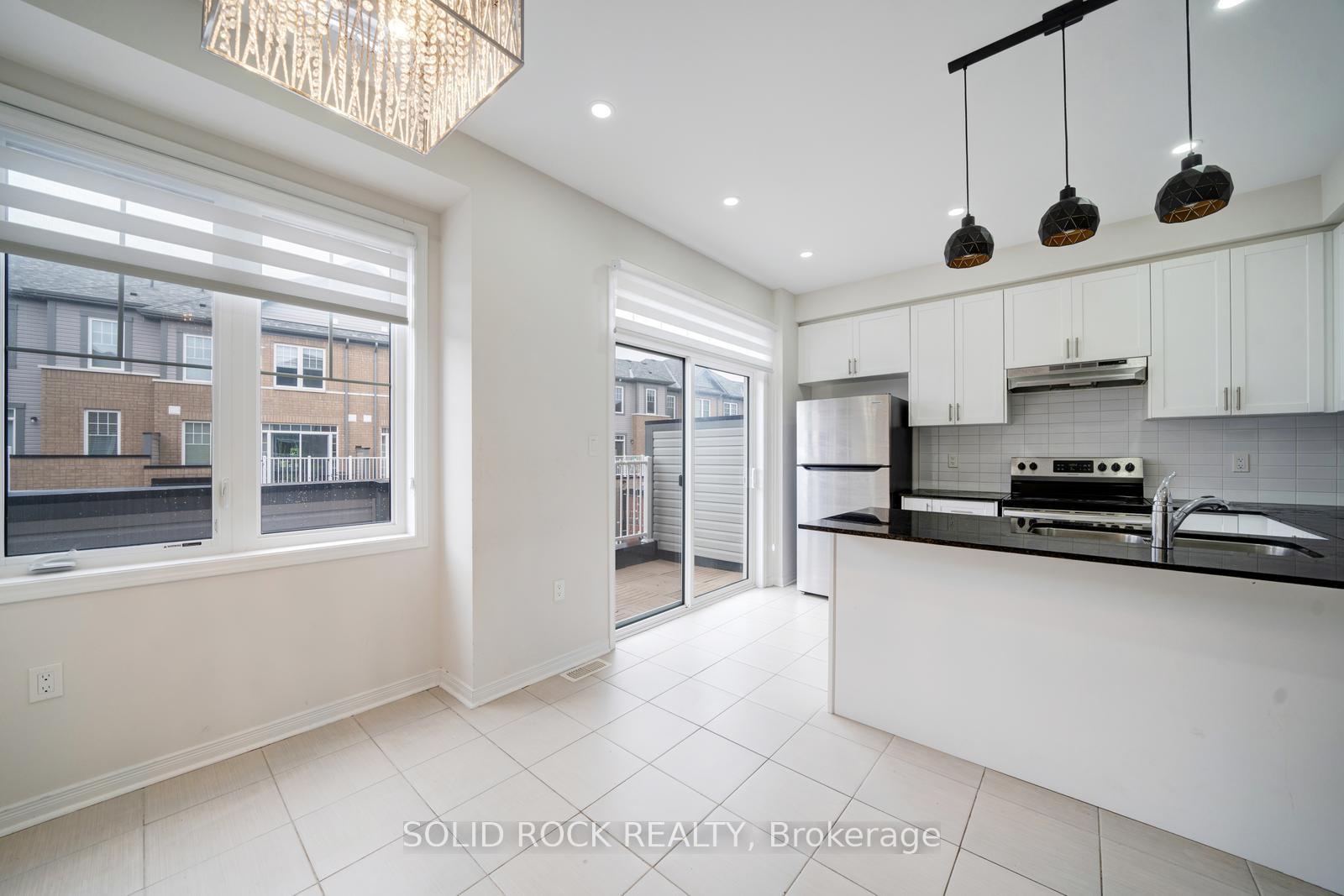 Photo 18 of 840 Atwater Path, Oshawa, Lakeview — HOMEH