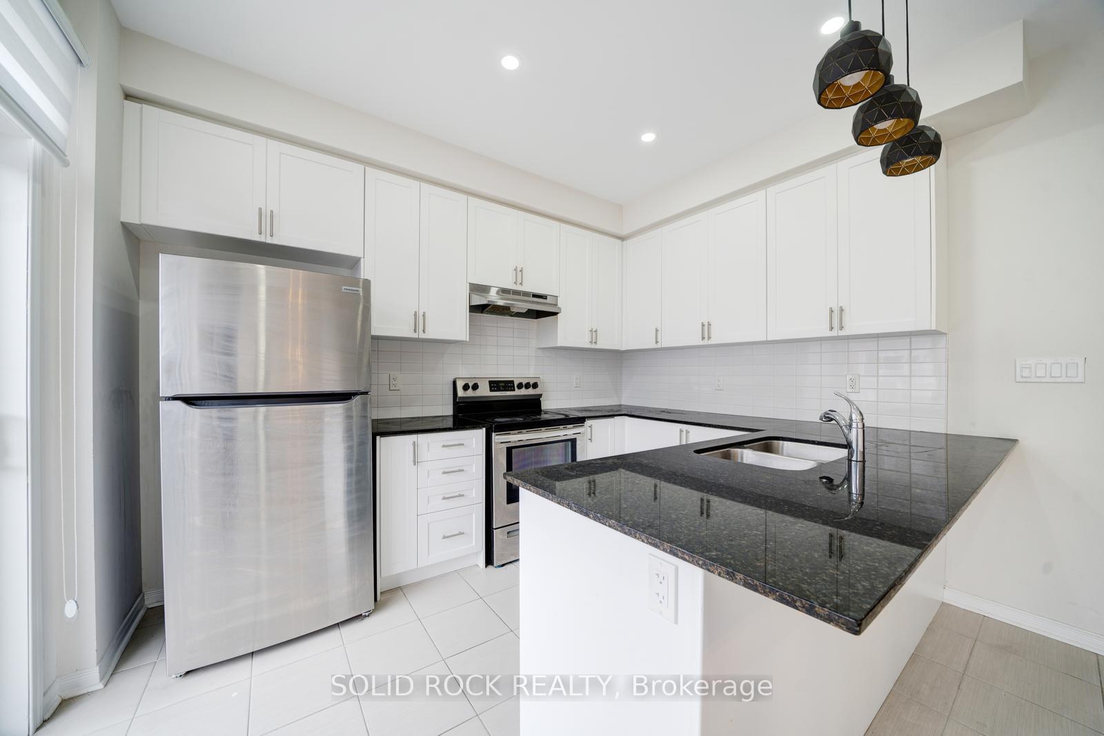 Photo 21 of 840 Atwater Path, Oshawa, Lakeview — HOMEH
