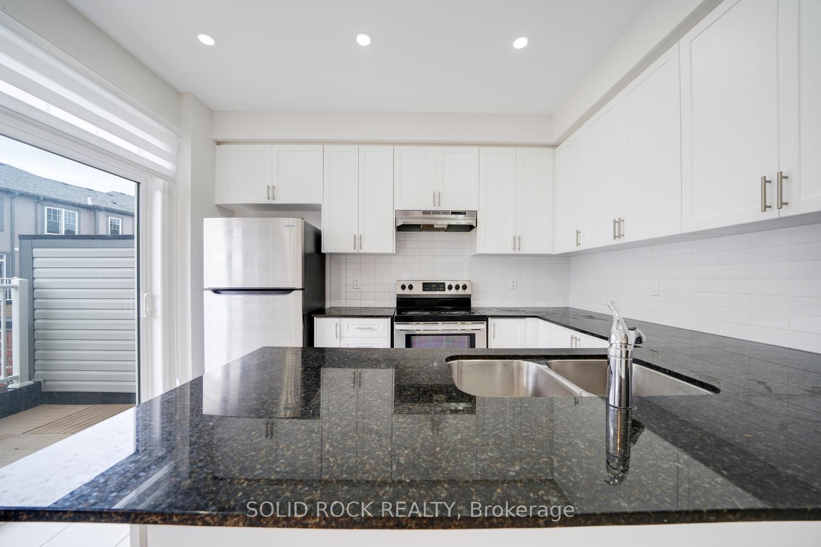 Photo 22 of 840 Atwater Path, Oshawa, Lakeview — HOMEH
